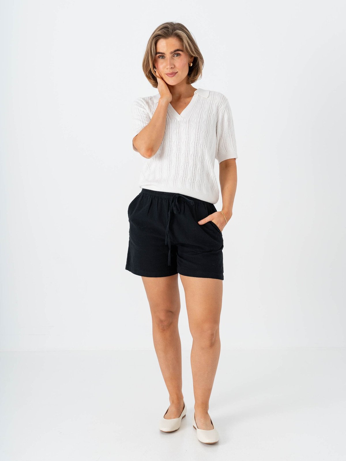 Selected Femme Luisa Linnie Linen Blend Shorts Black