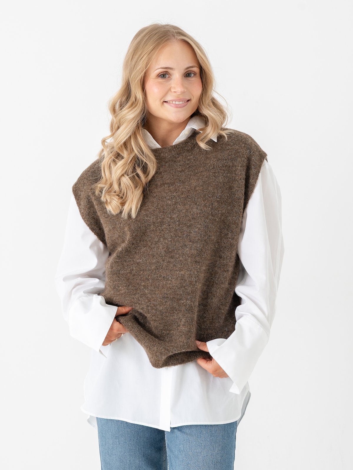 Selected Femme Lulu Short Sleeve Knit Vest Dachshund Melange