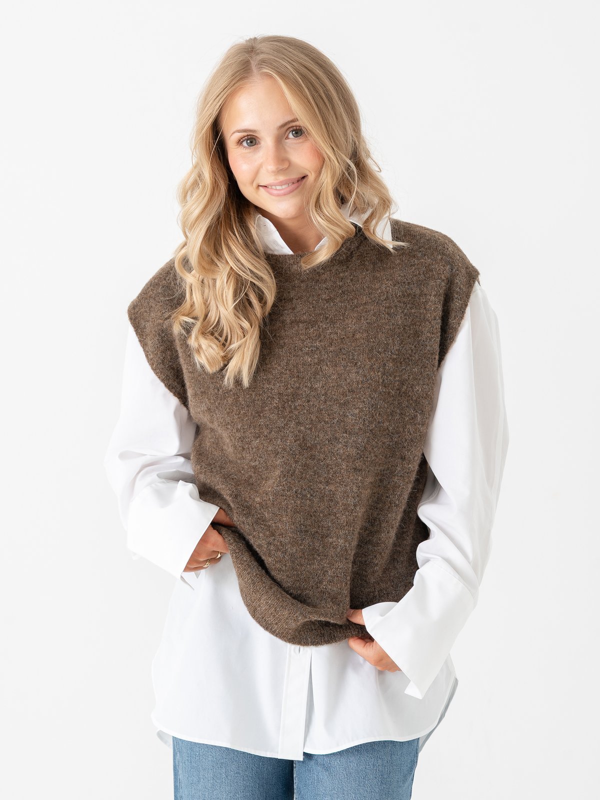 Selected Femme Lulu Short Sleeve Knit Vest Dachshund Melange