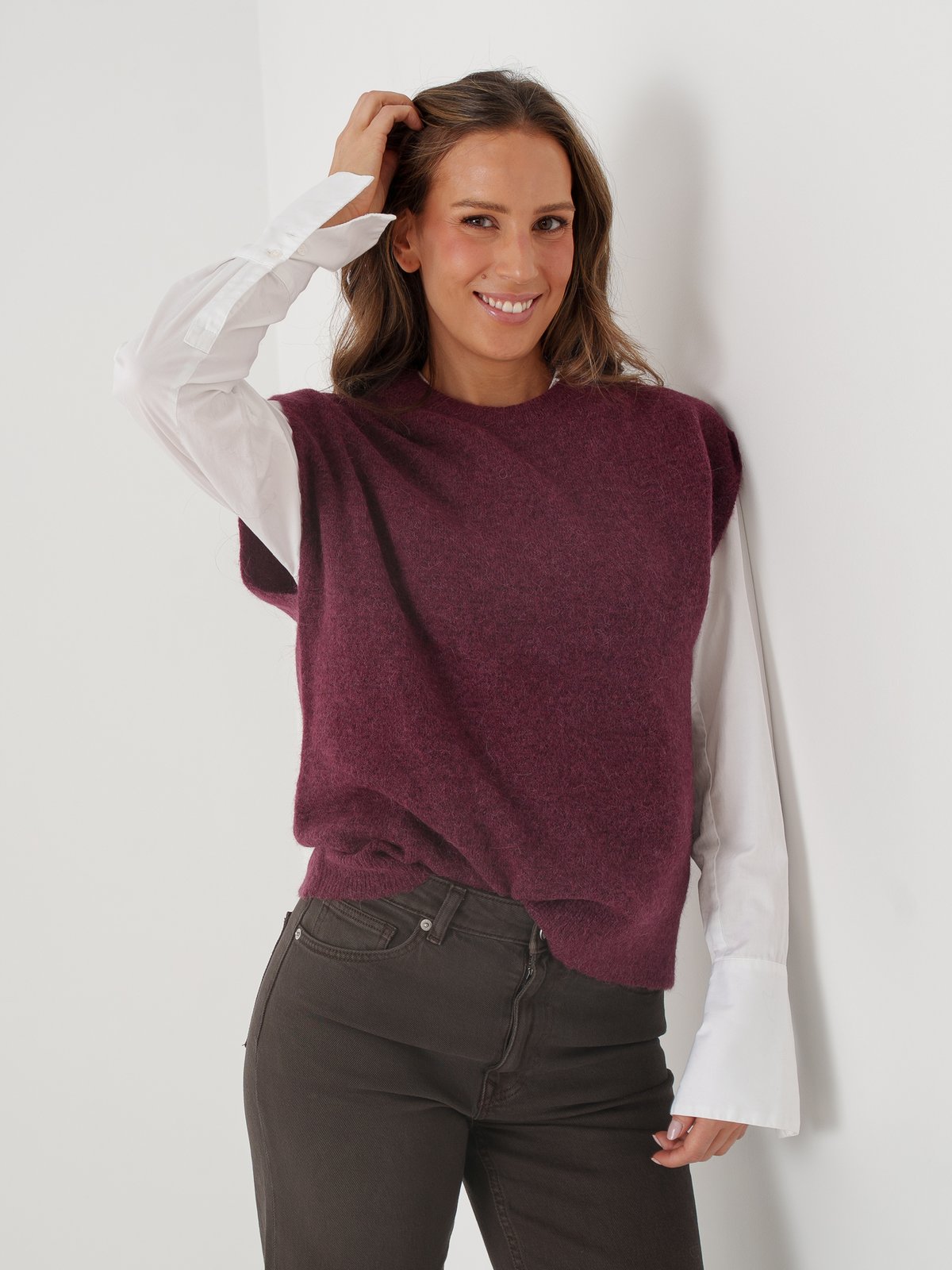 Selected Femme Lulu Short Sleeve Knit Vest Tawny Port