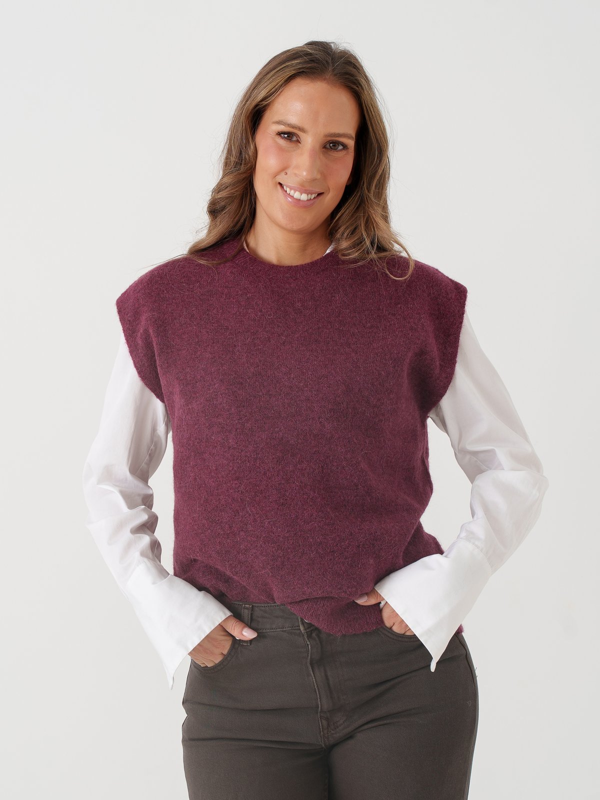 Selected Femme Lulu Short Sleeve Knit Vest Tawny Port