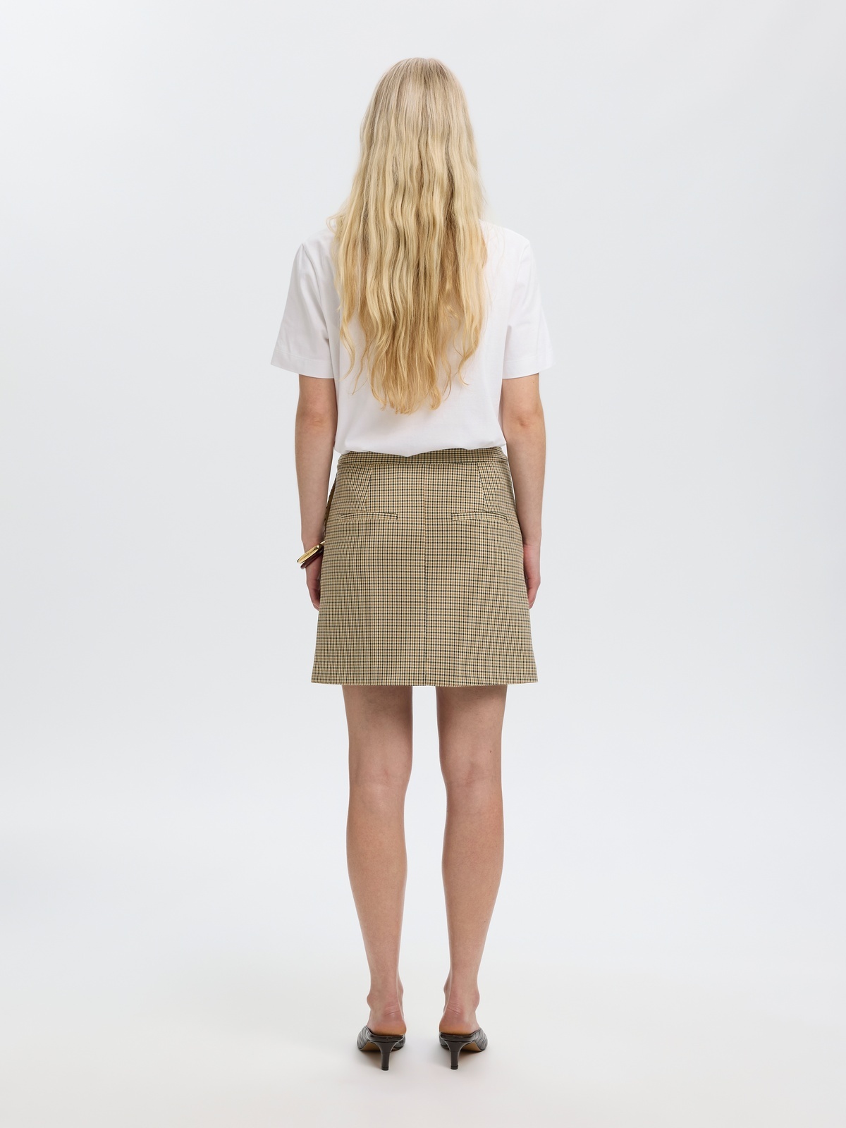 Selected Femme Elara Mid Waist Mini Skirt Monks Robe CHECKS