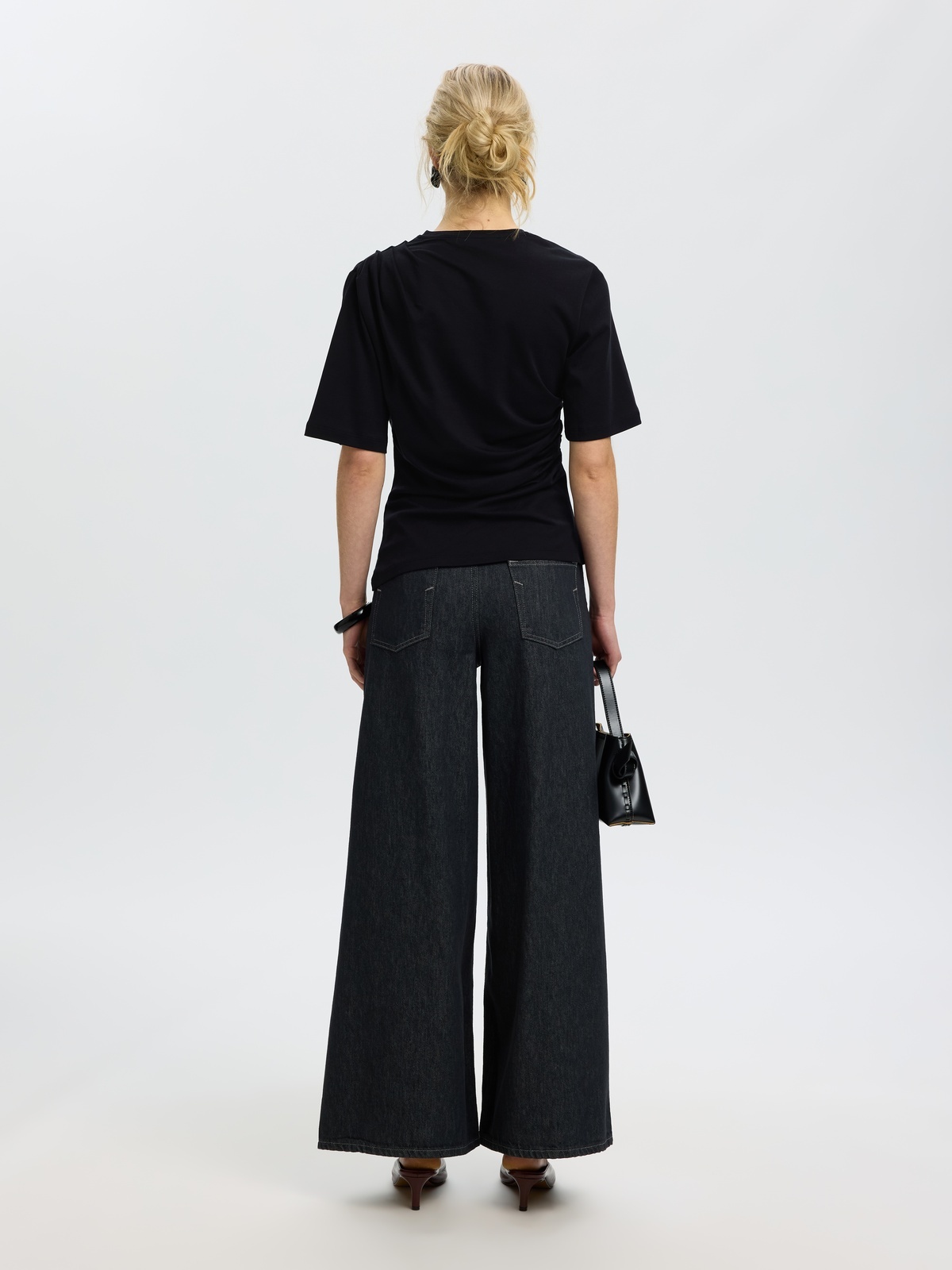 Selected Femme Oline Light Twist Tee Black
