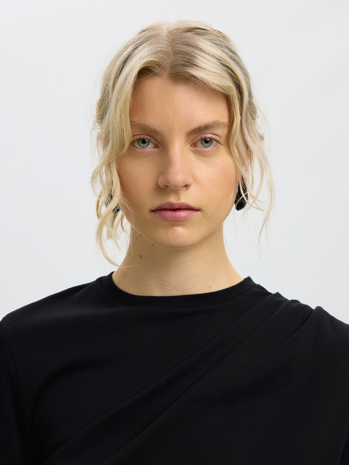Selected Femme Oline Light Twist Tee Black