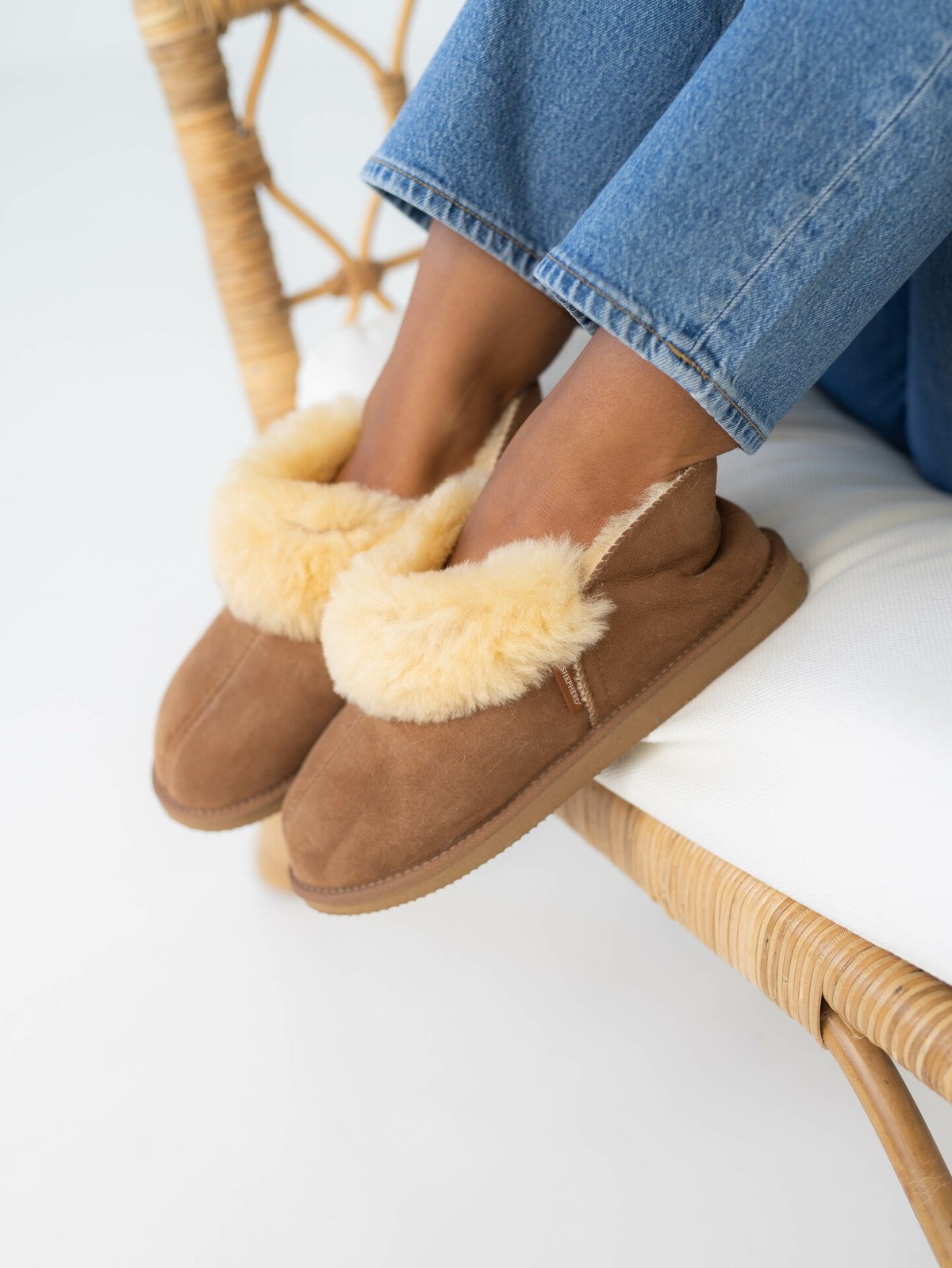 Shepherd Karin Chestnut