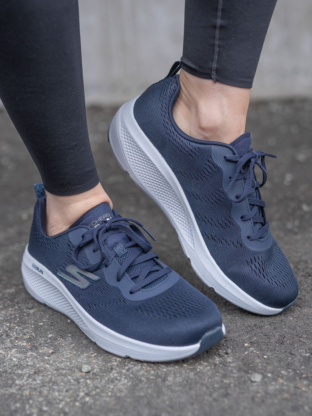 Skechers Go Run Elevate Athletic Navy