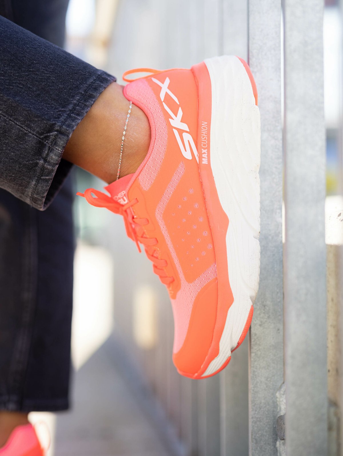 Skechers Max Cushioning Elite Pink / Coral