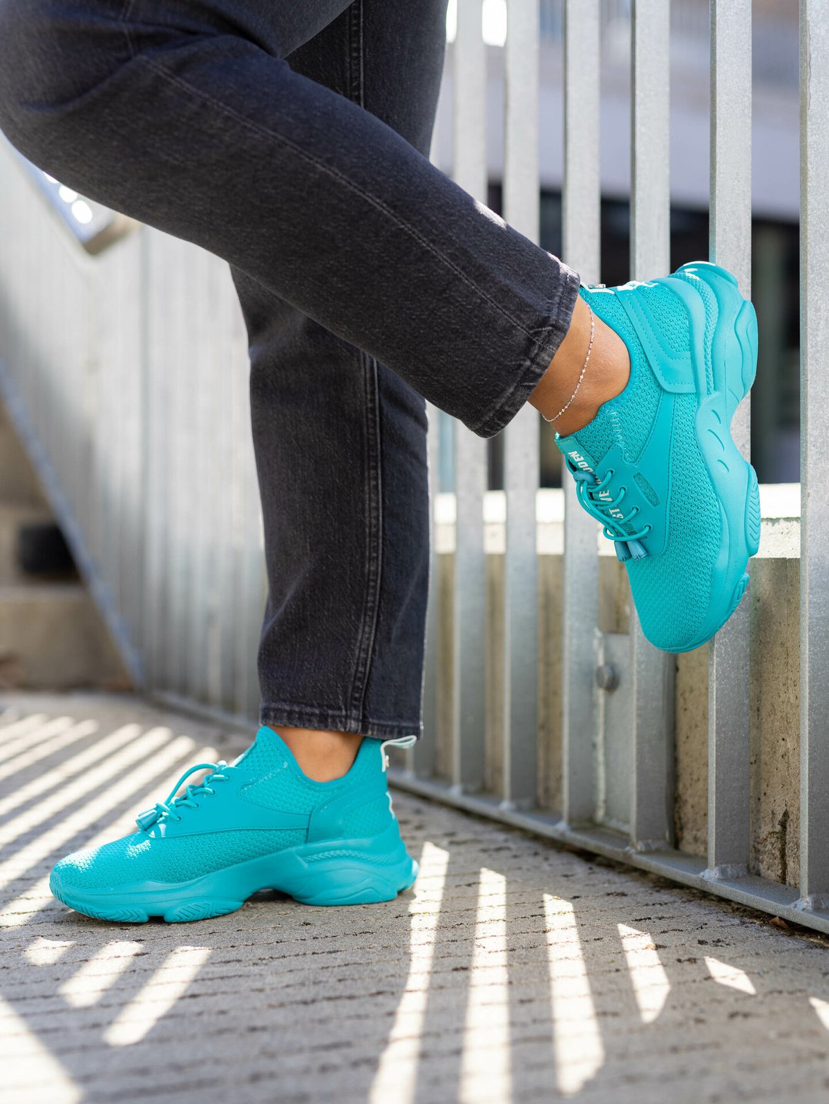 Steve Madden Match-E Sneaker Teal