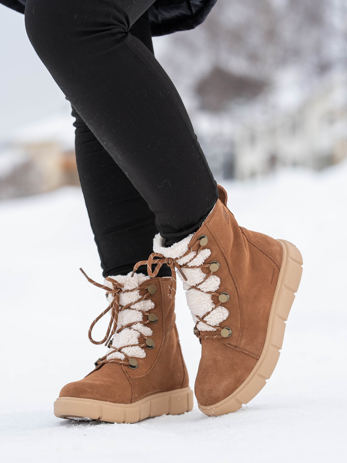 Sorel Explorer III Joan Cosy Waterproof Boots Velvet tan, Canoe