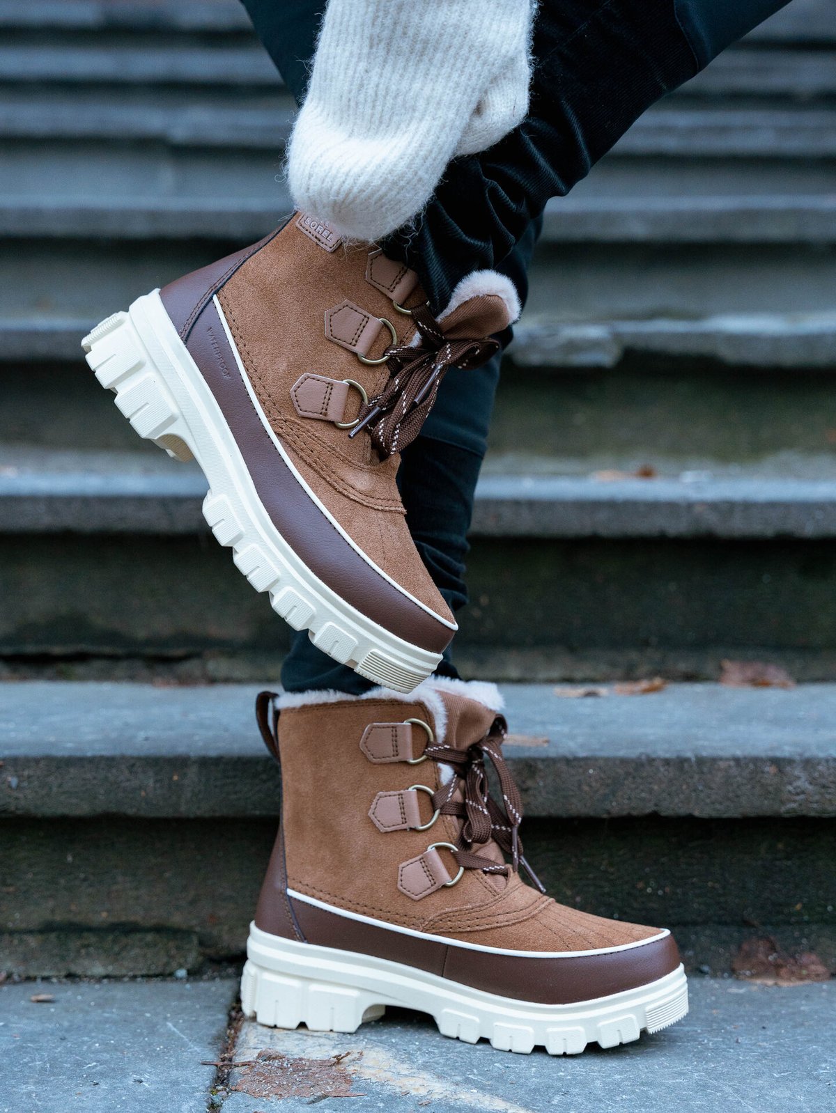 Sorel Torino™ V Waterproof Snow Boots Velvet Tan / Tobacco
