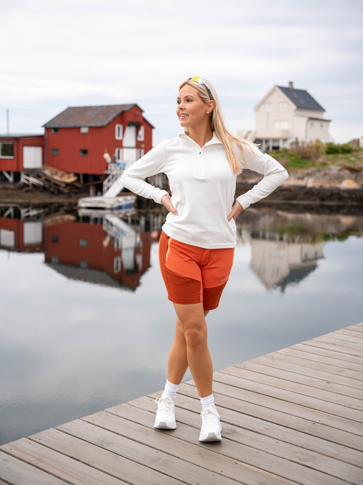Twentyfour Flåm Light Softshell Shorts Orange