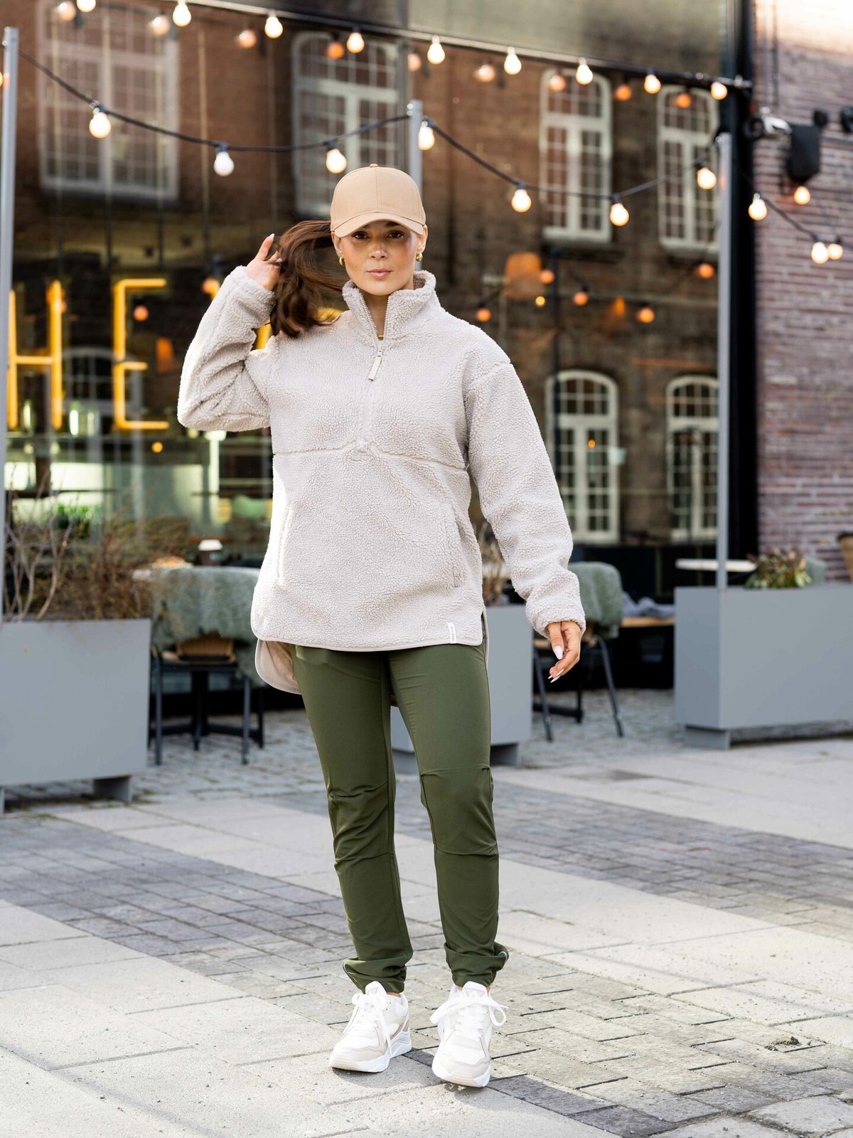 Twentyfour Mellow Pile Half Zip Lys Beige - Get Inspired Exclusive Collection