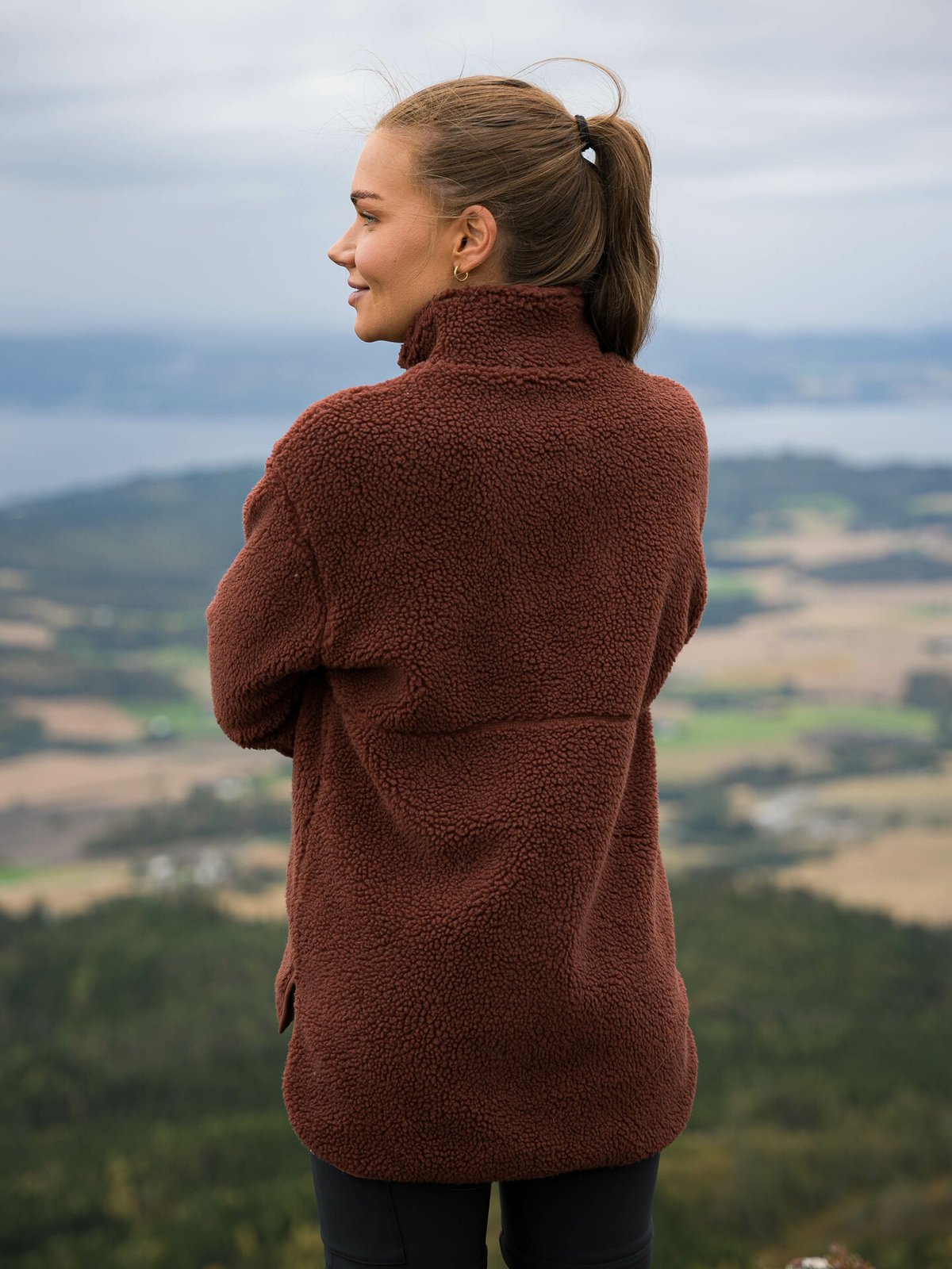 Twentyfour Mellow Pile Half Zip Rustrød/Rødbrun - Get Inspired Exclusive Collection