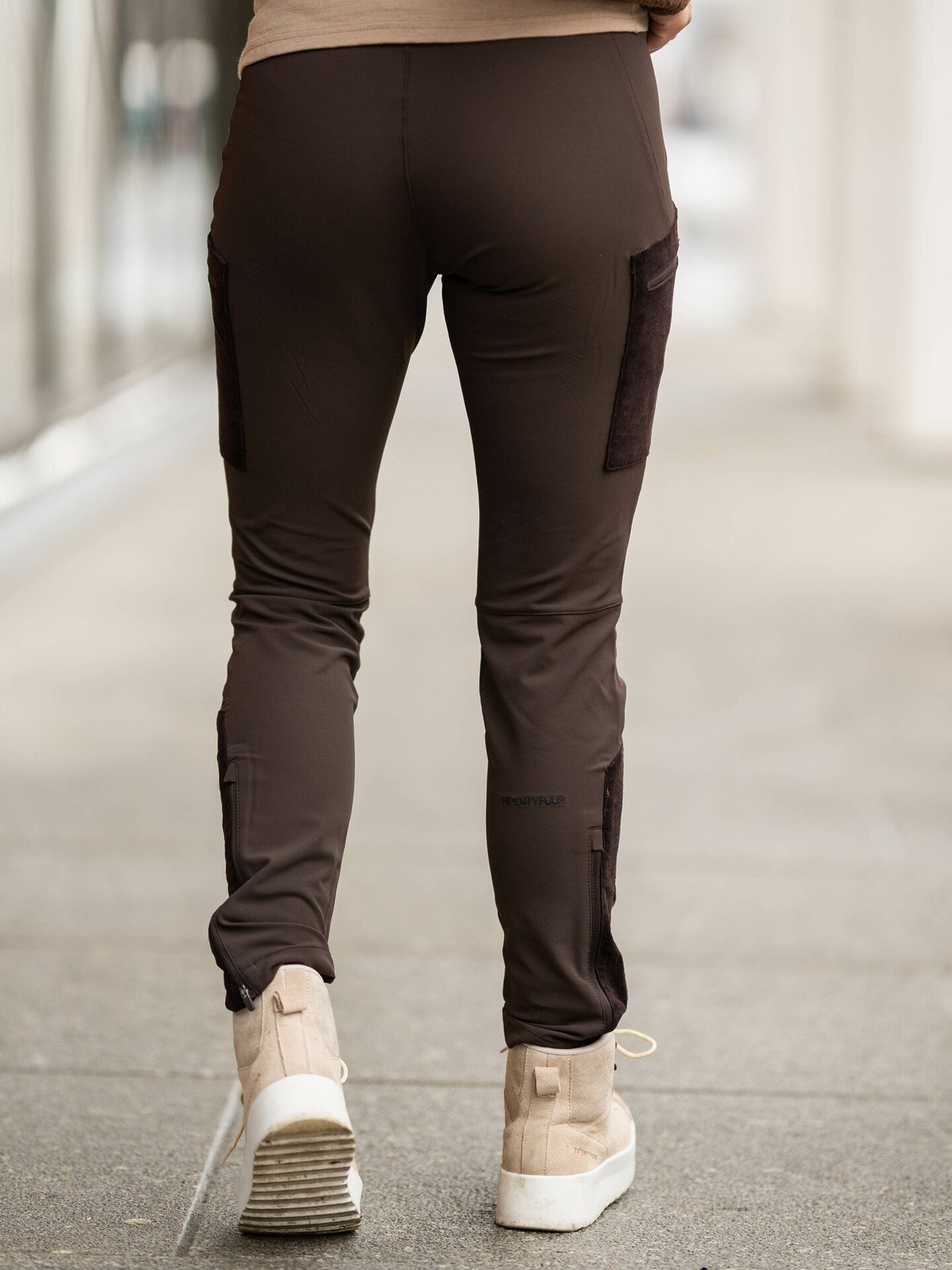 Twentyfour Finse Shape Cord Bukse Mørk Brun