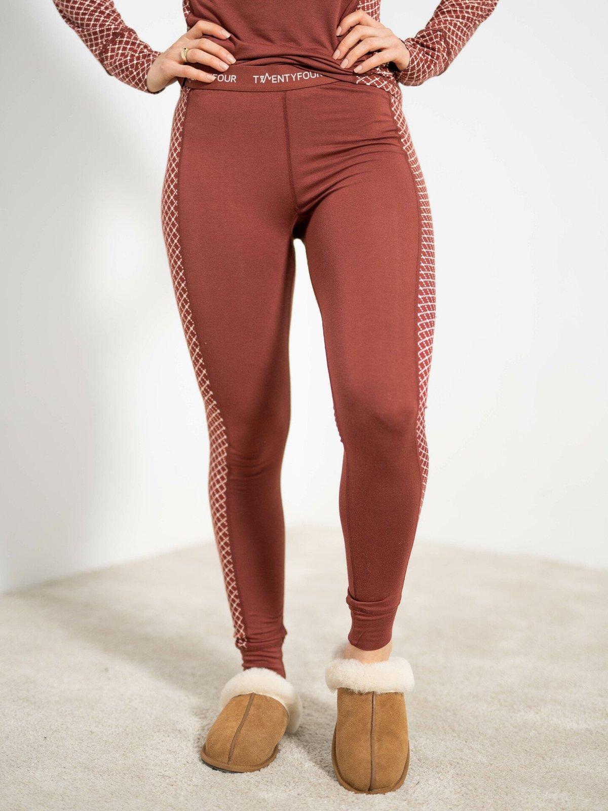 Twentyfour Twentyfour x GI Baselayer Rødbrun - Get Inspired Exclusive Collection