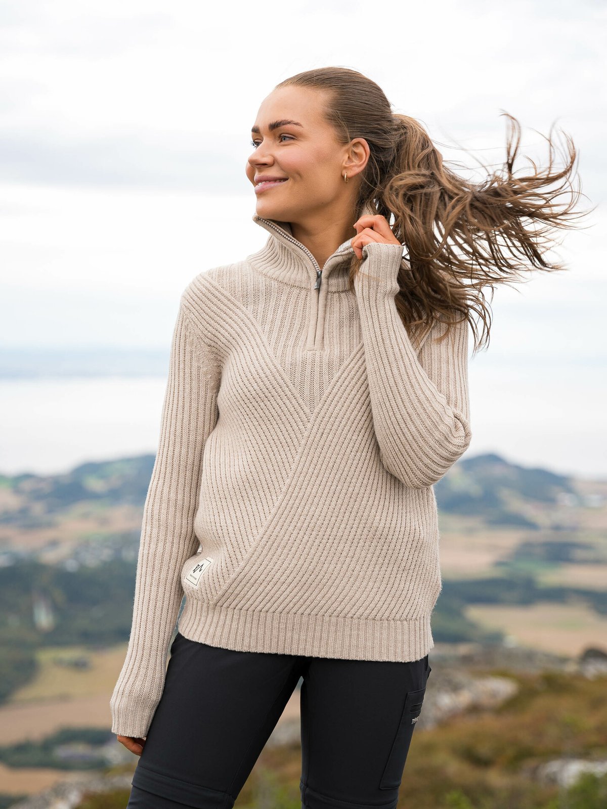 Twentyfour Finse Una Knit Sweater Beige