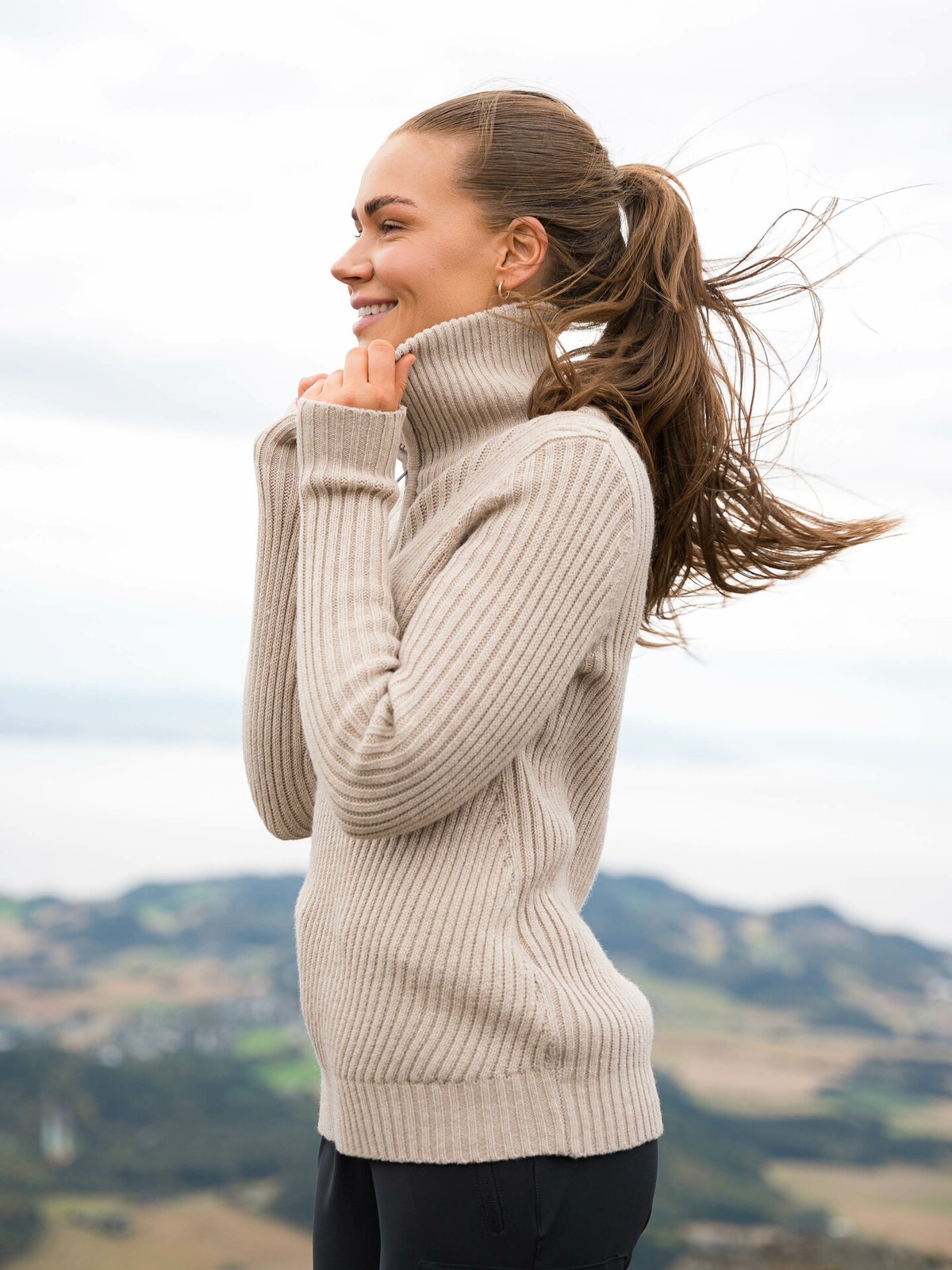 Twentyfour Finse Una Knit Sweater Beige