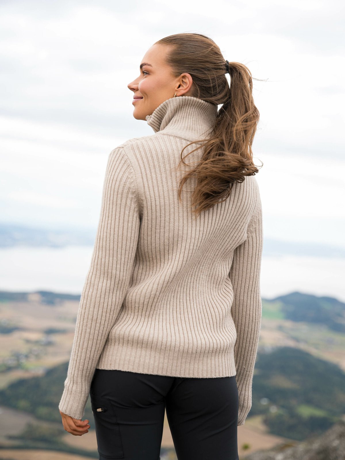 Twentyfour Finse Una Knit Sweater Beige