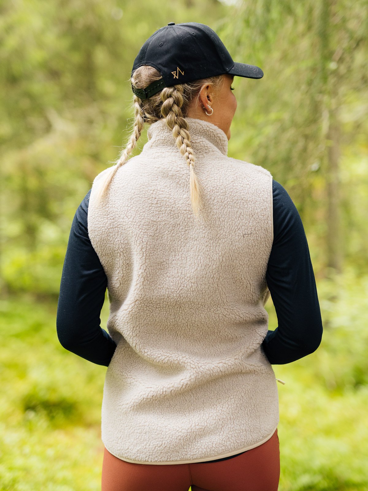 Twentyfour x GI Pile Vest Lys Beige - Get Inspired Exclusive Collection