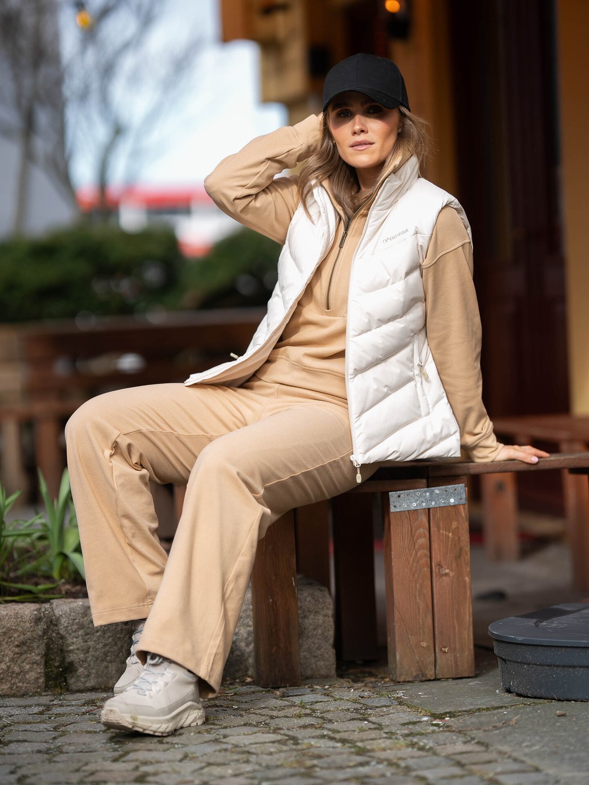 Twentyfour Finse Origin Dunvest Gråhvit