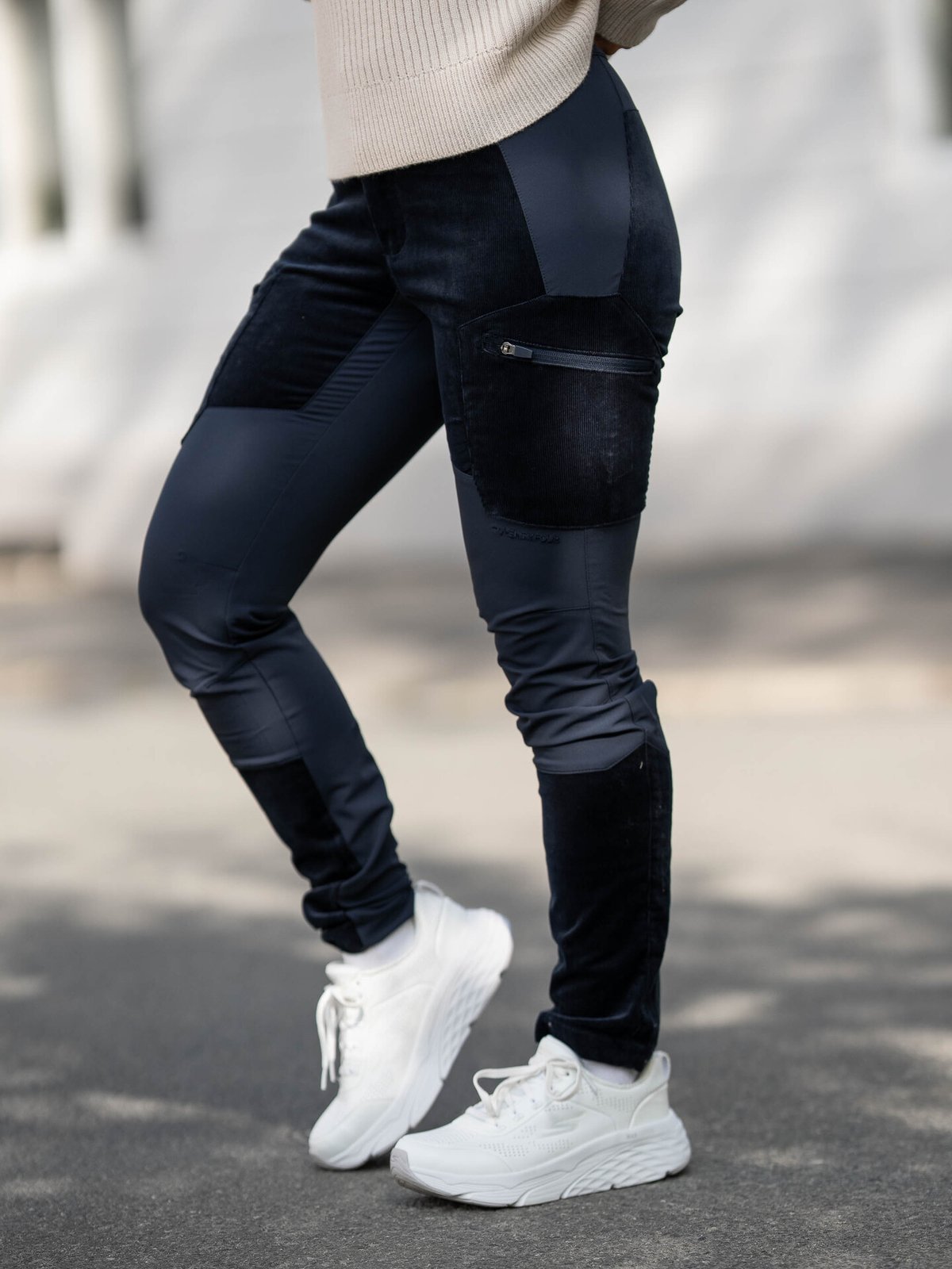 Twentyfour Finse Shape Cordbukse Blekkblå