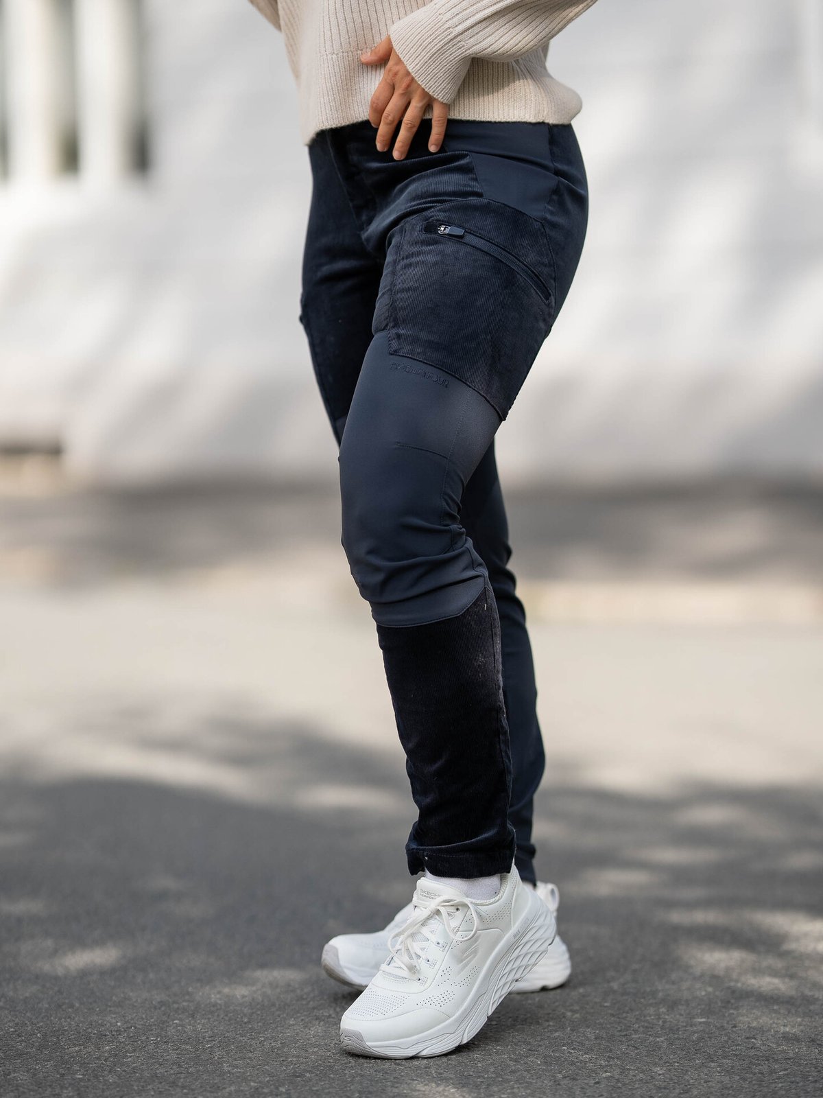 Twentyfour Finse Shape Cordbukse Blekkblå