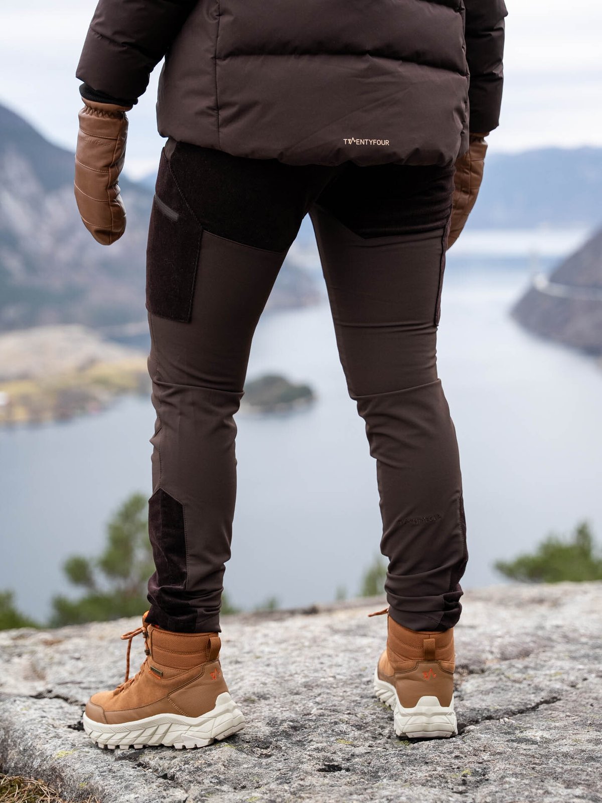 Twentyfour Finse Shape Cordbukse Mørk brun