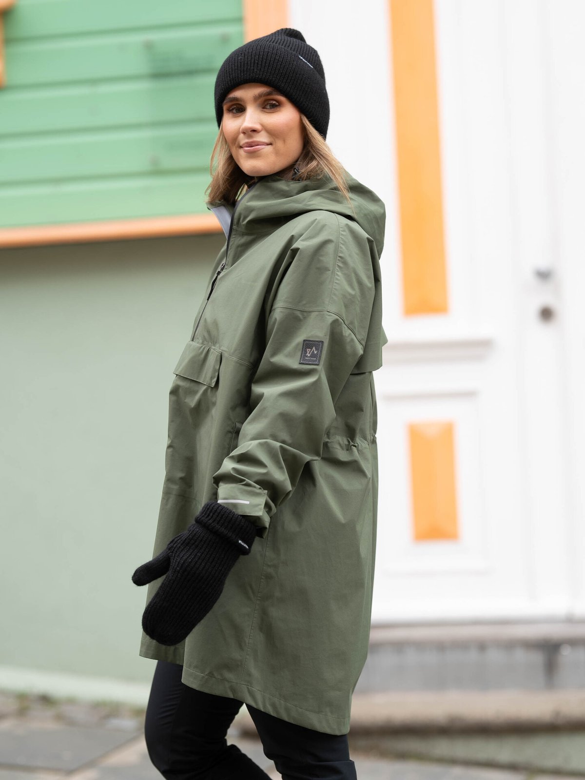 Twentyfour Mode 3-Lags Poncho Furu