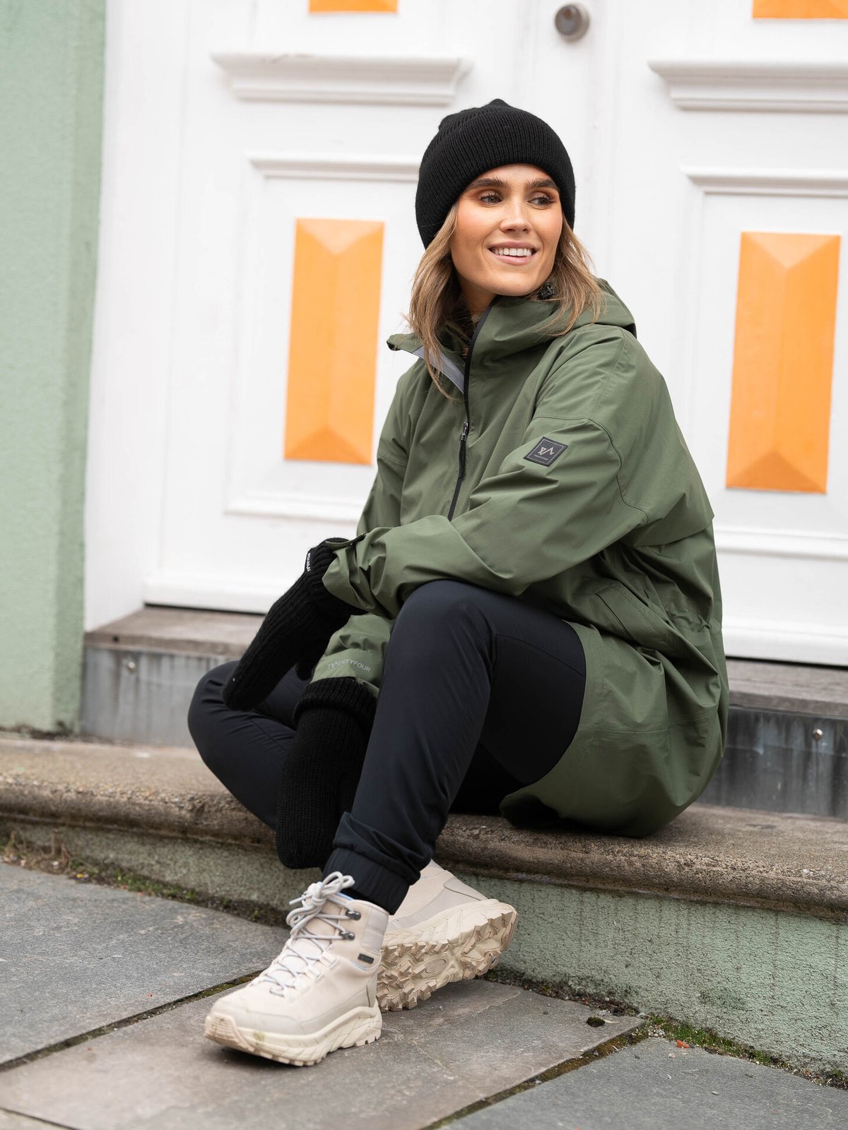 Twentyfour Mode 3-Lags Poncho Furu