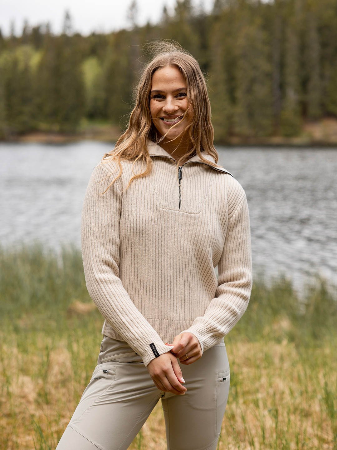 Twentyfour Mode Rib Half Zip Knit Gråhvit