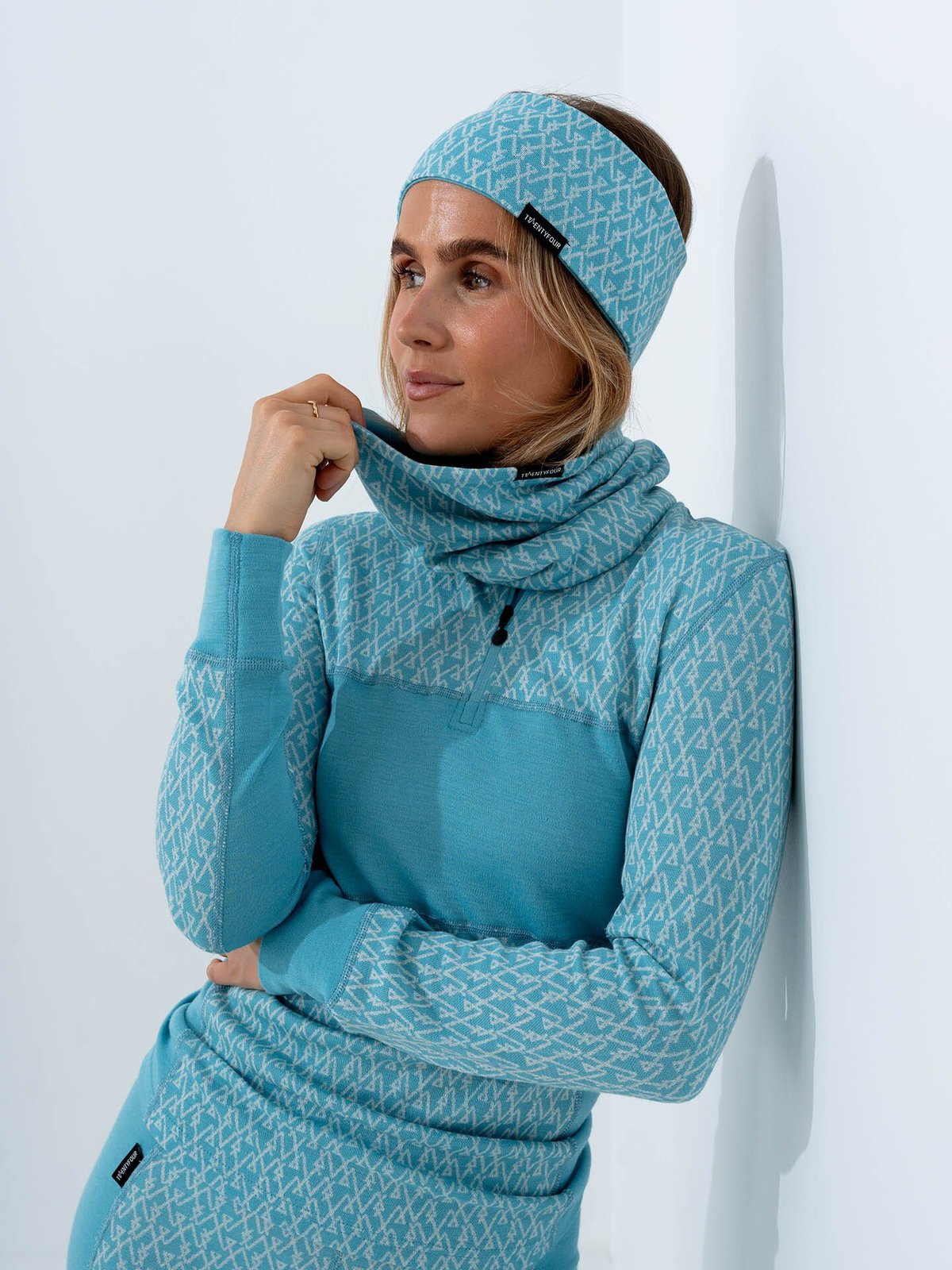 Twentyfour Finse 2W Ullhals Retro Blå