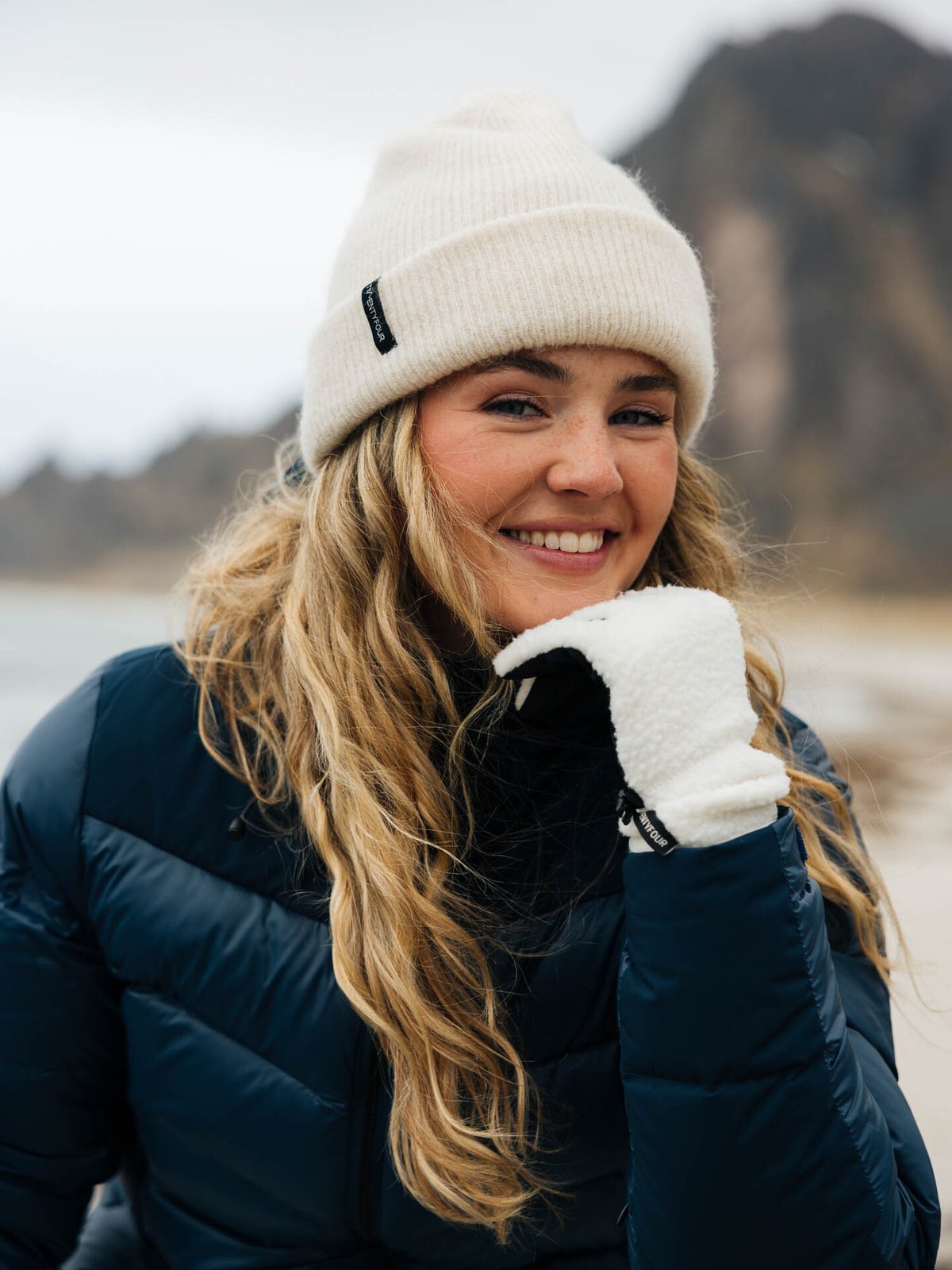 Twentyfour Mode Maya Lue Gråhvit