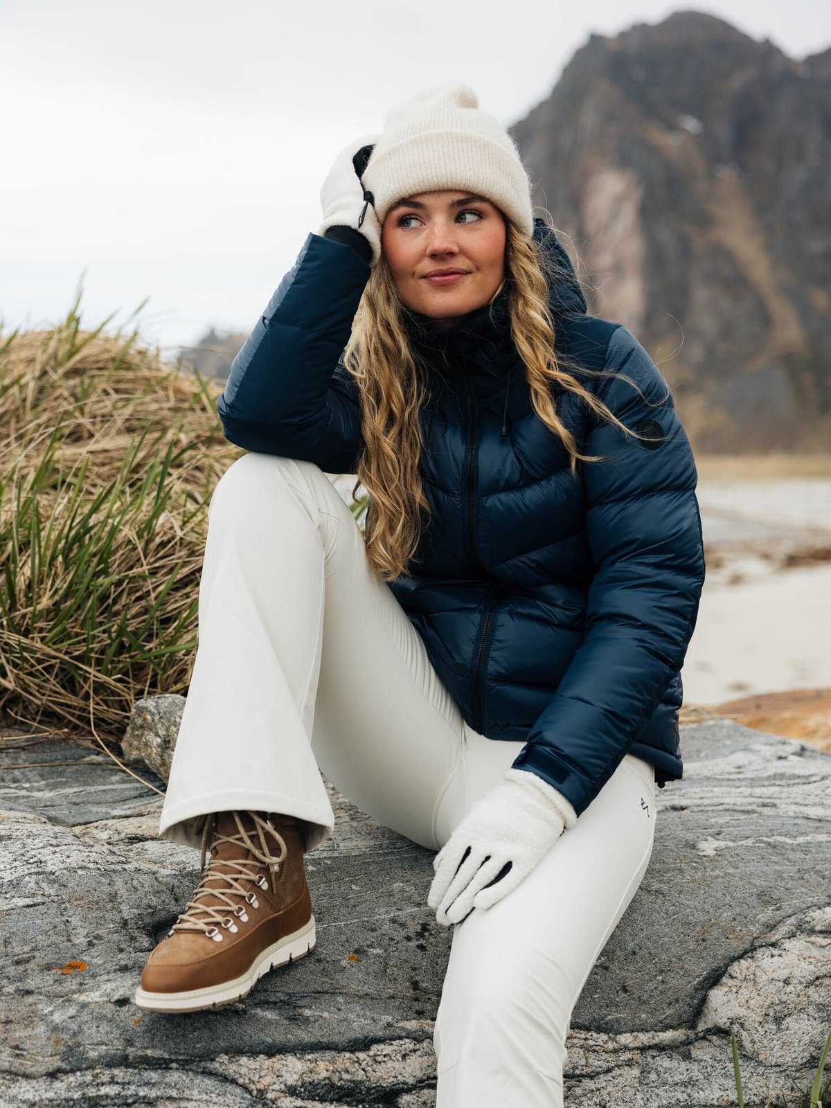 Twentyfour Mode Maya Lue Gråhvit