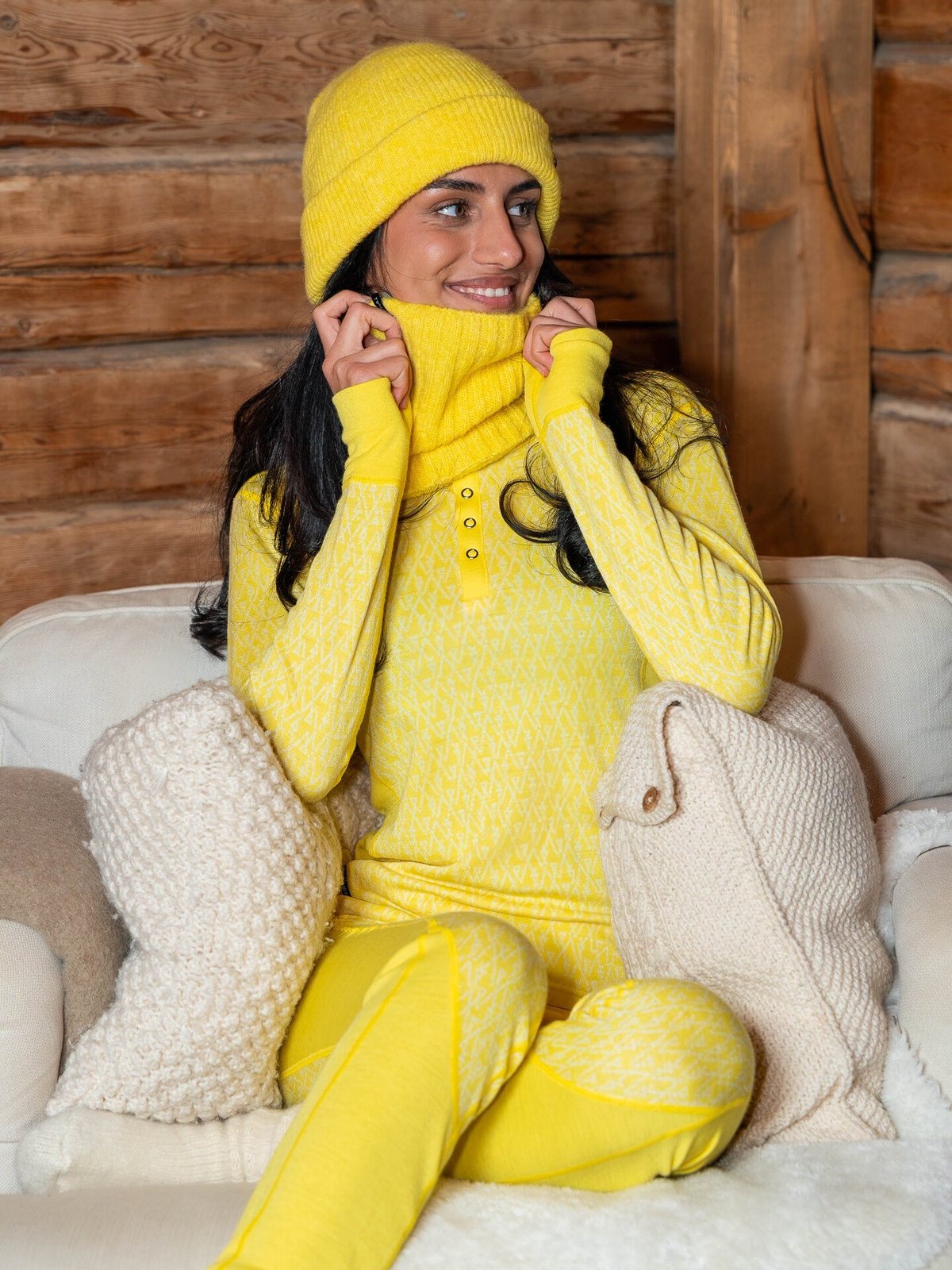 Twentyfour Mode Maya Hals Gul