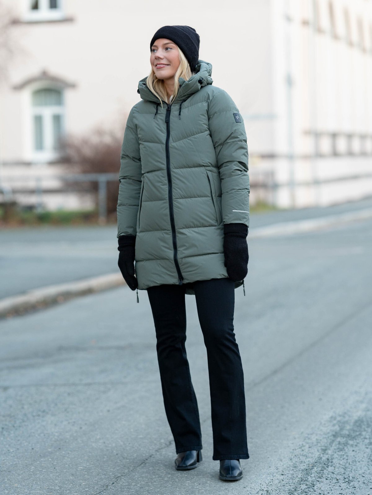 Twentyfour Mode Maya Strikkevott Sort