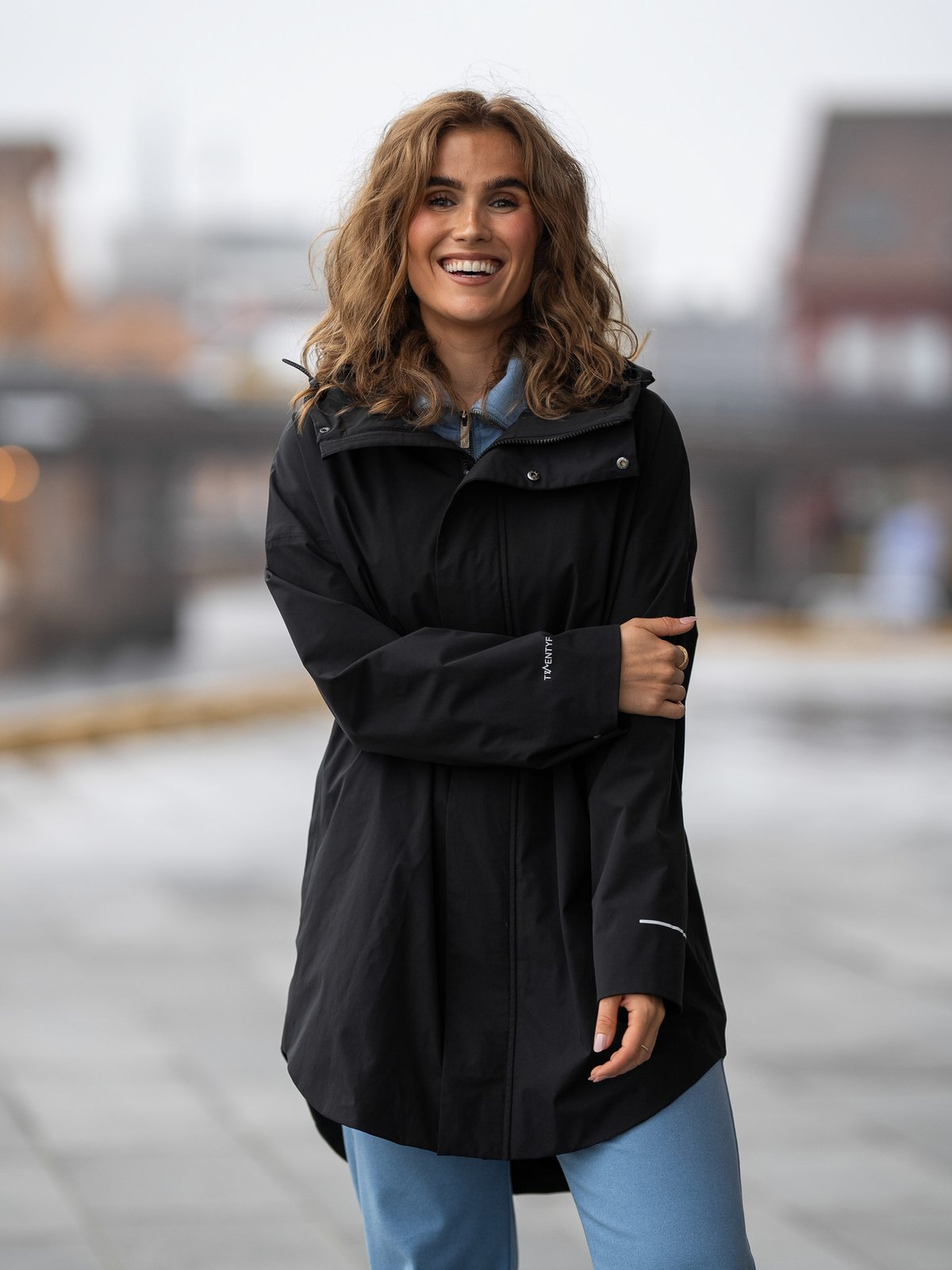 Twentyfour Mode Cape Sort