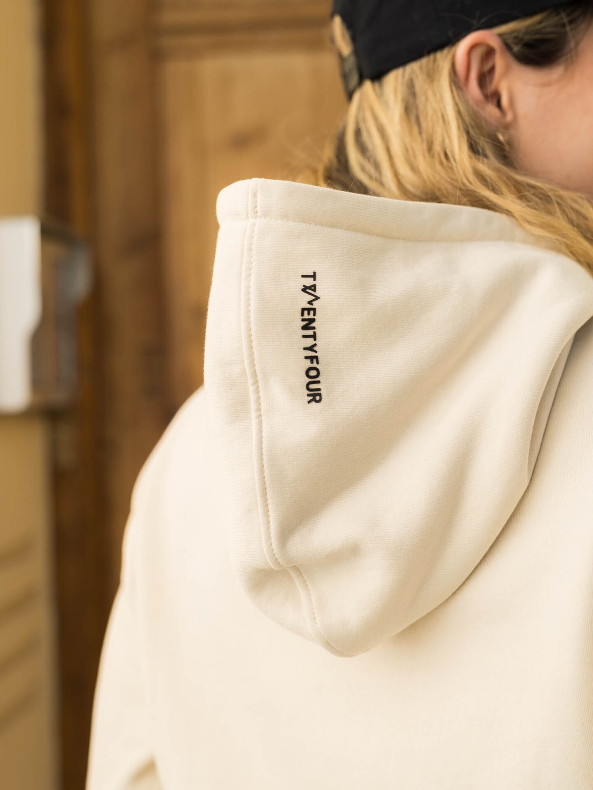 Twentyfour & Hoodie Gråhvit