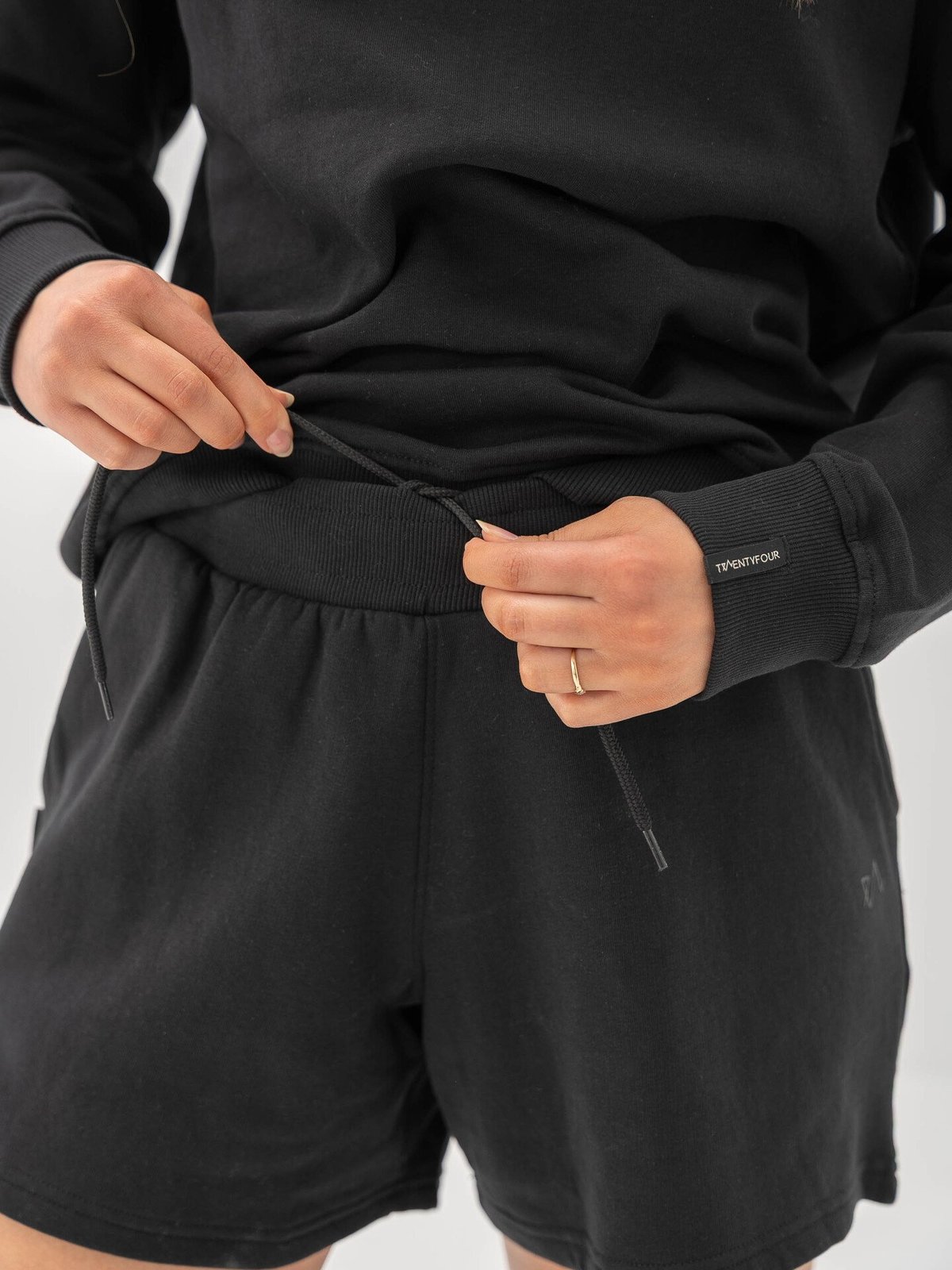 Twentyfour & Shorts Sort