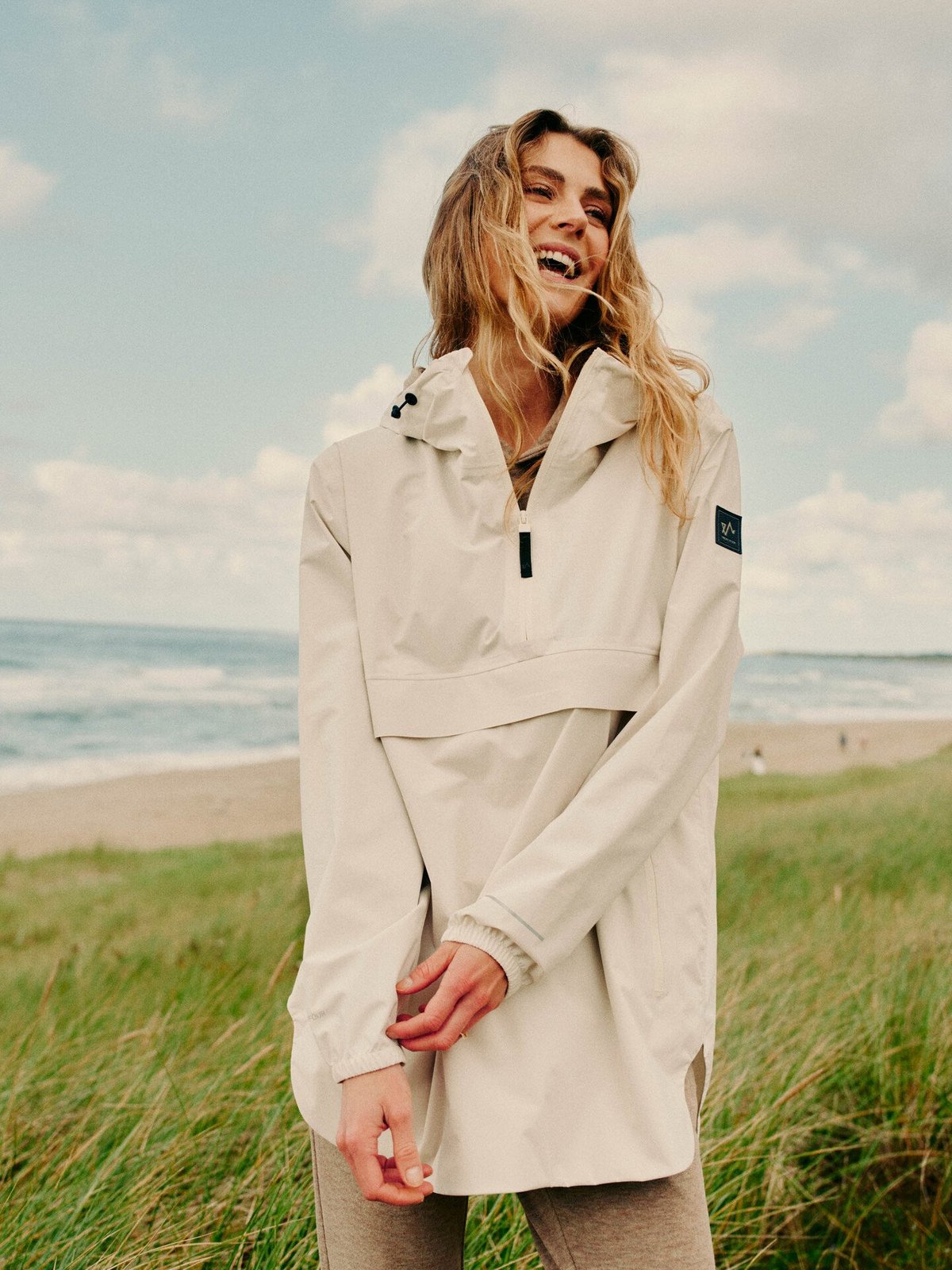 Twentyfour Mode Packable Anorak Gråhvit