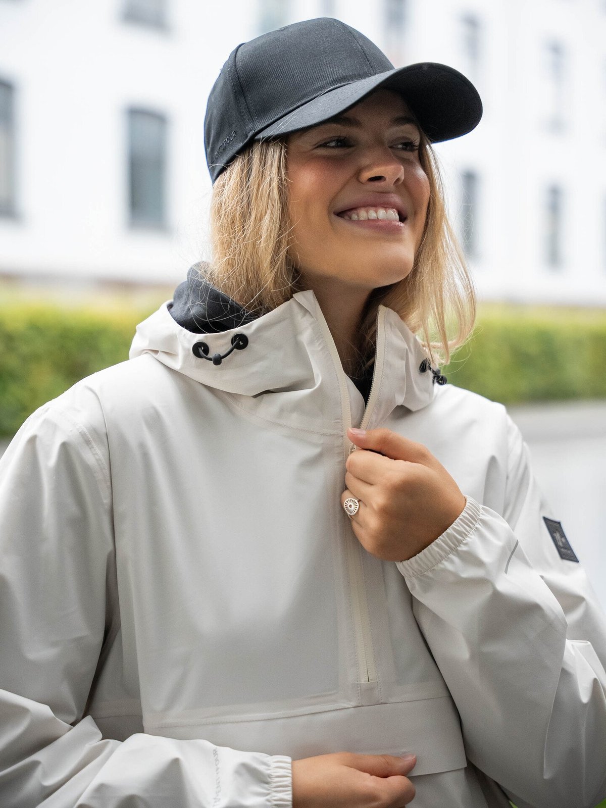 Twentyfour Mode Packable Anorak Gråhvit