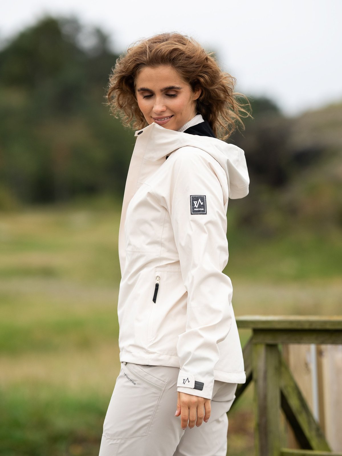 Twentyfour Venture Skalljakke Gråhvit