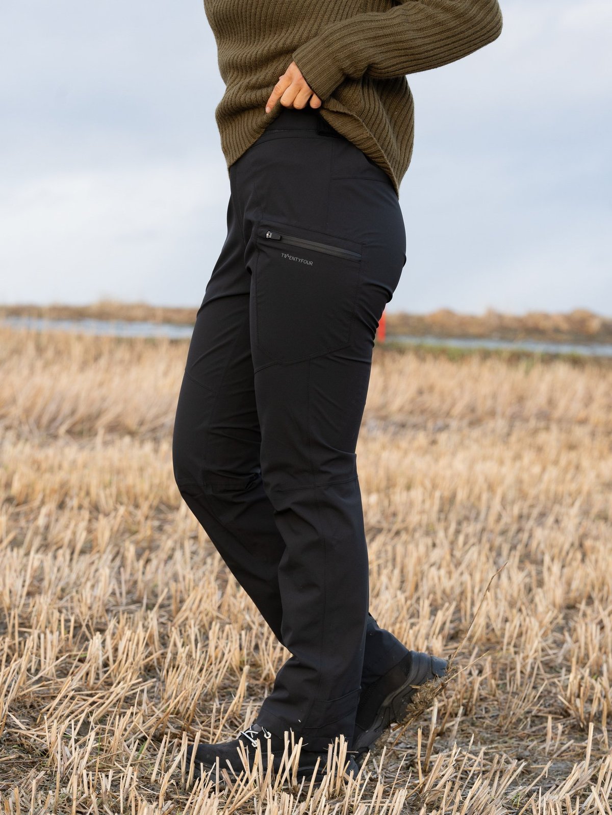 Twentyfour Venture Skallbukse Sort