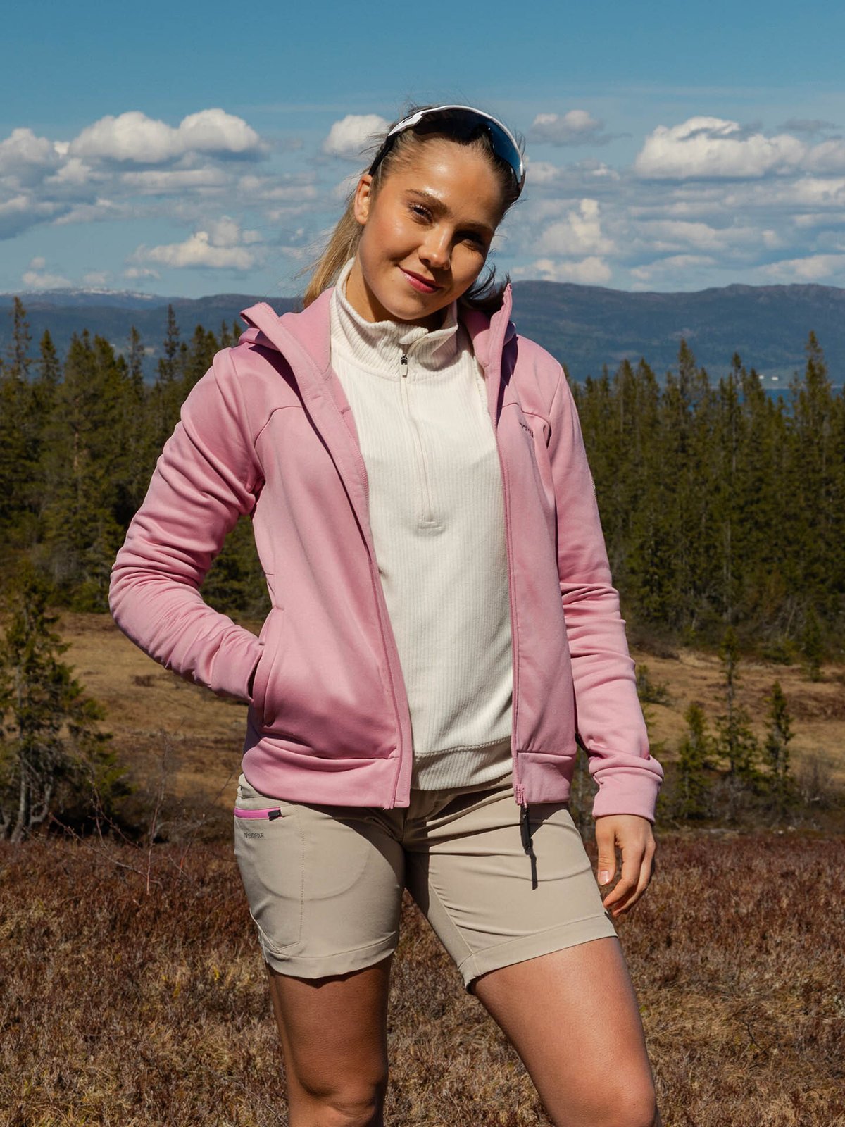 Twentyfour Venture Air Hoodie Tåkerosa