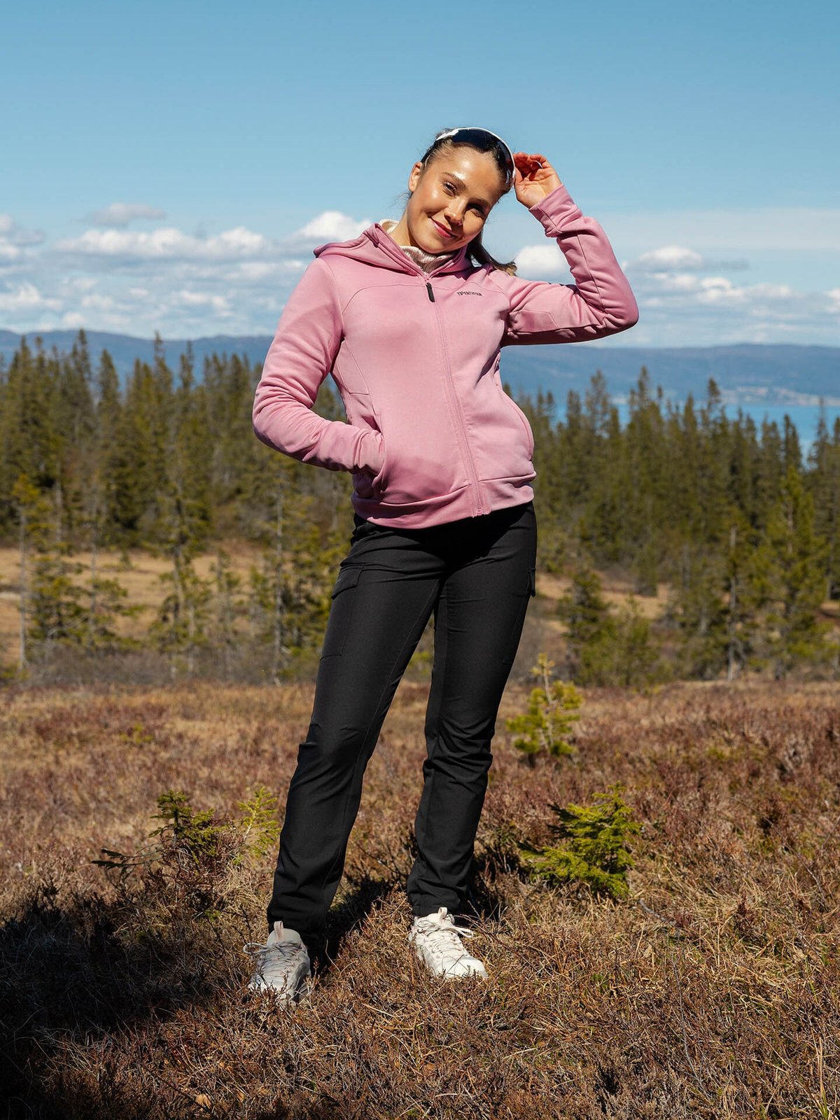 Twentyfour Venture Air Hoodie Tåkerosa