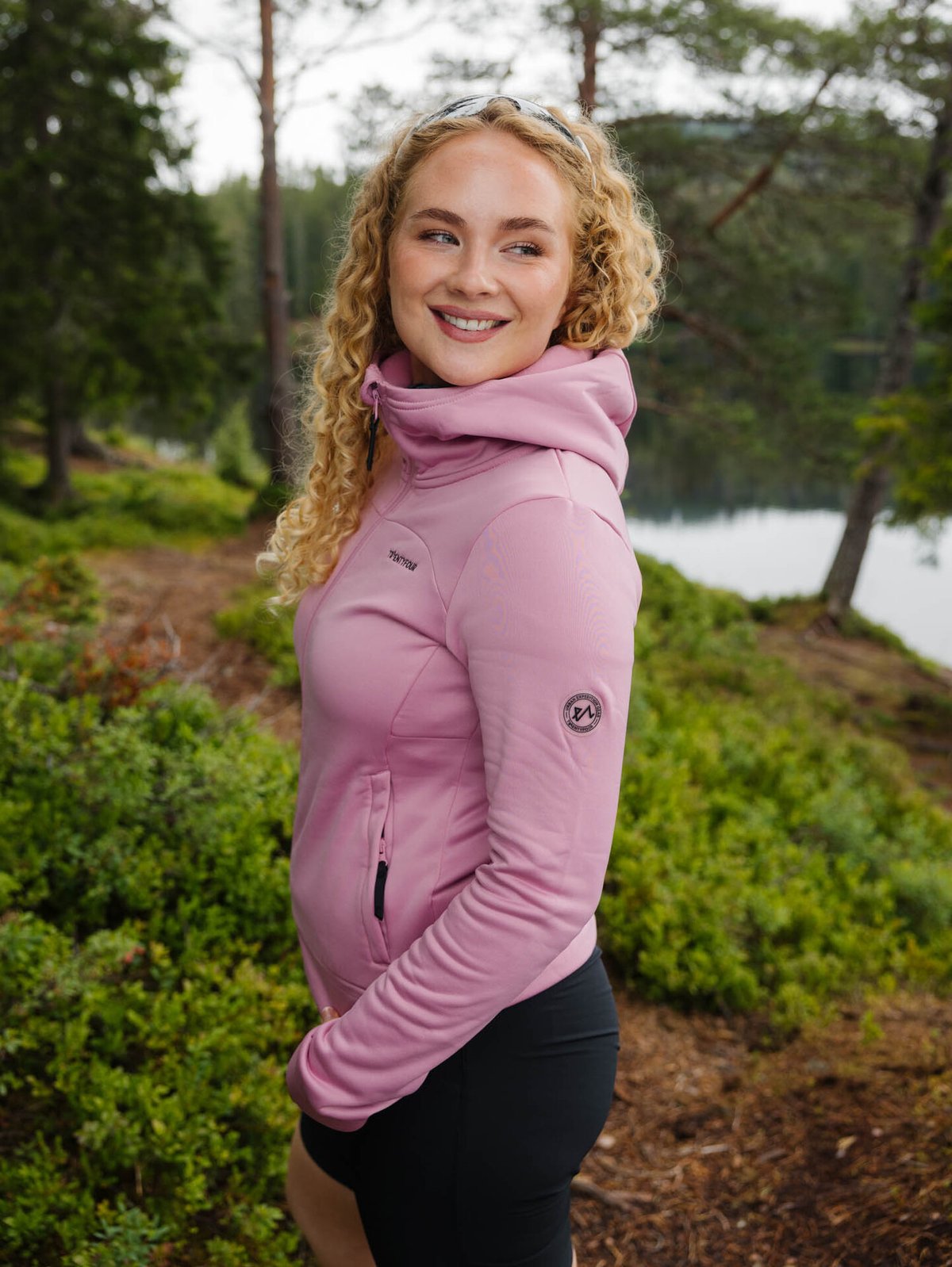 Twentyfour Venture Air Hoodie Tåkerosa
