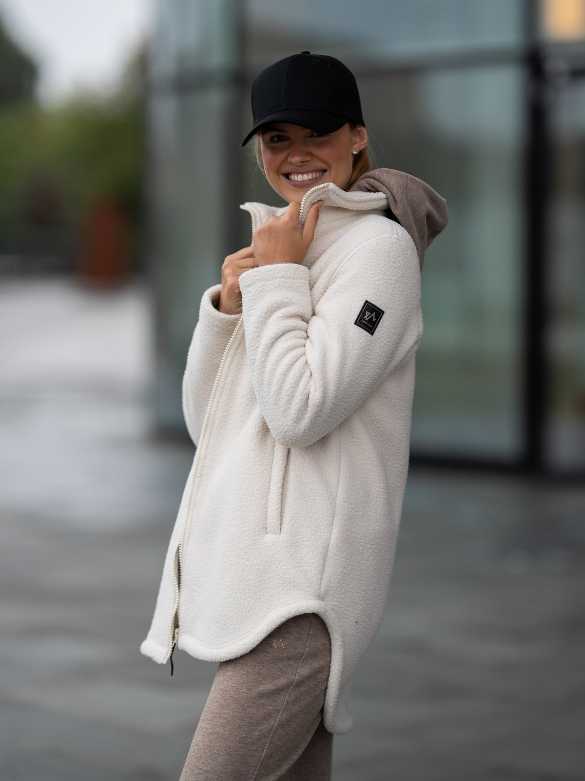 Twentyfour Mode Pile Jakke Gråhvit