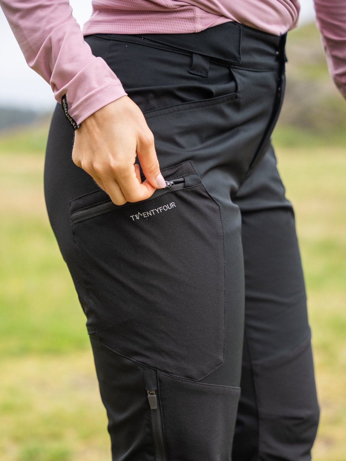 Twentyfour Venture Roam Bukse Sort