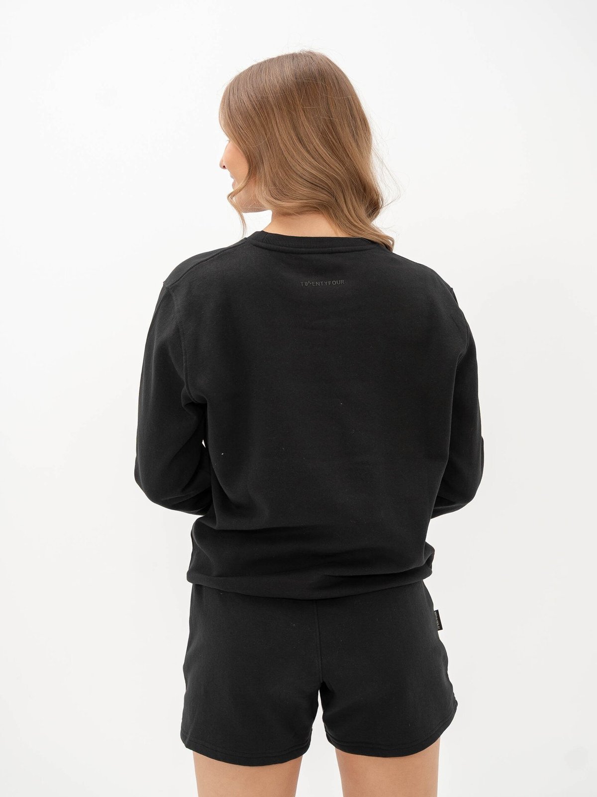 Twentyfour & Sweater Sort