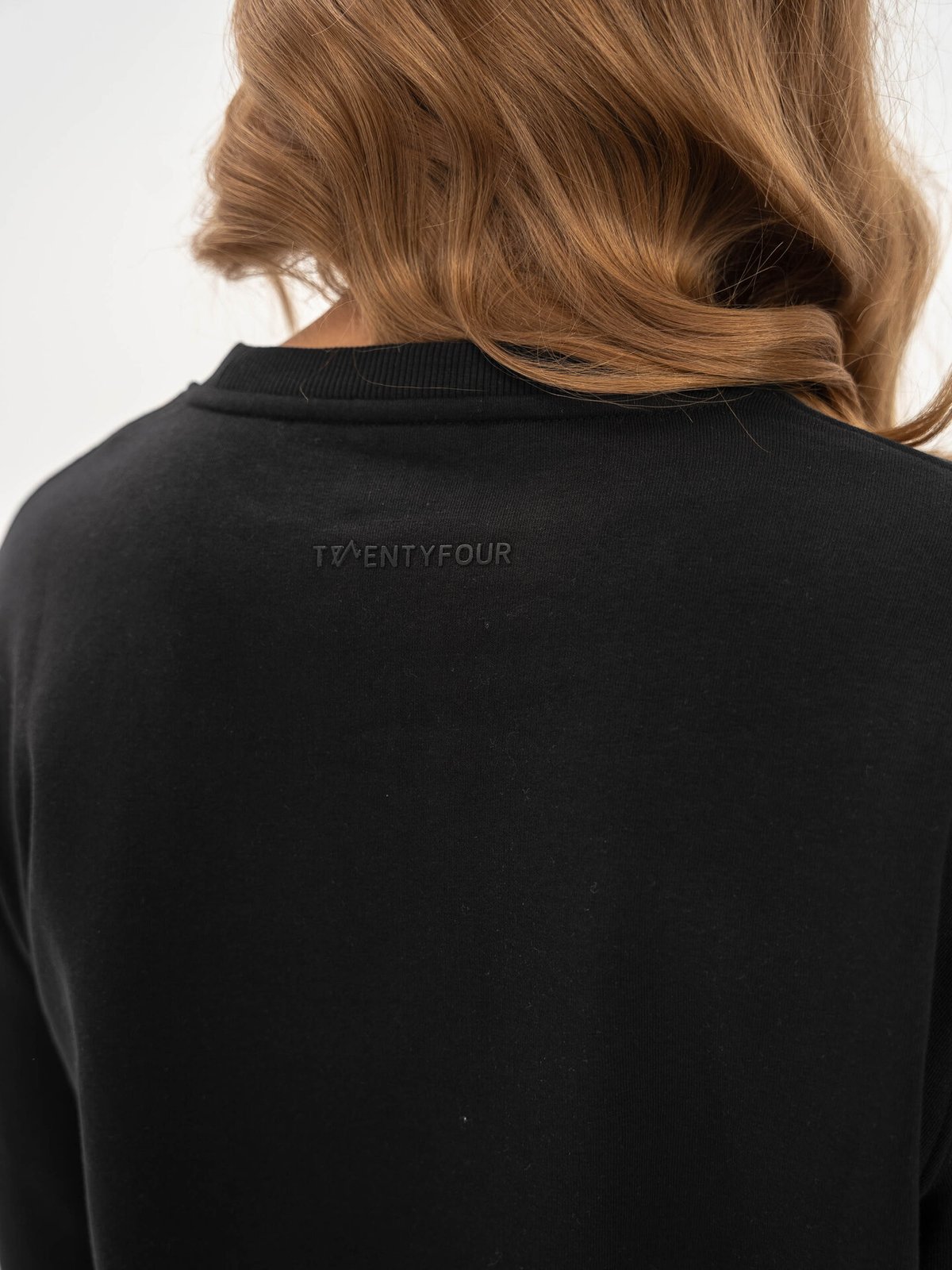 Twentyfour & Sweater Sort