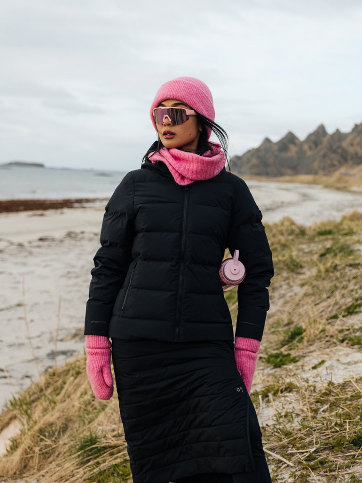 Twentyfour Aurora Dunjakke Sort